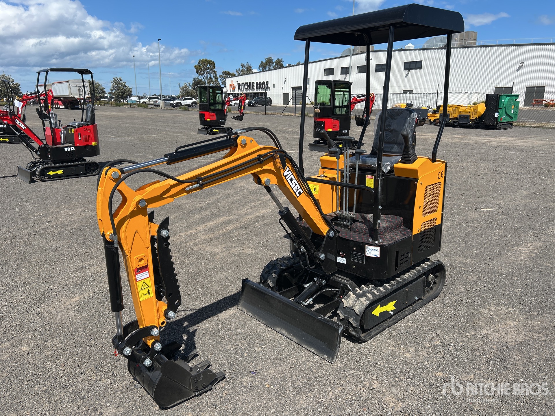 General Appearance with Picture, Left Front Corner