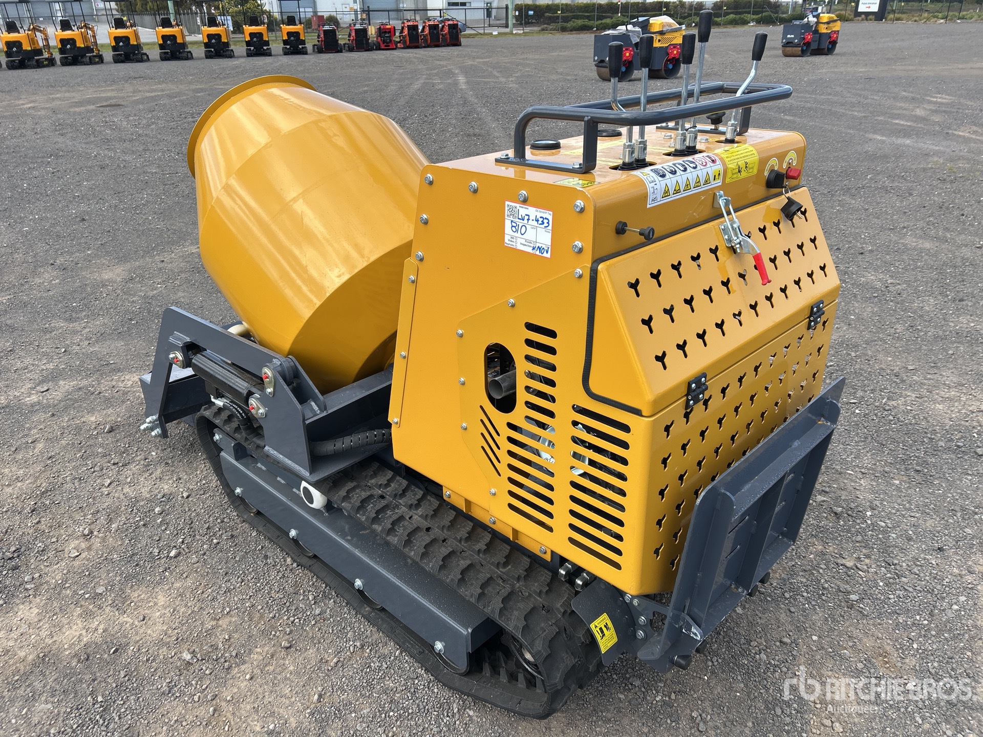 General Appearance with Picture, Left Rear Corner