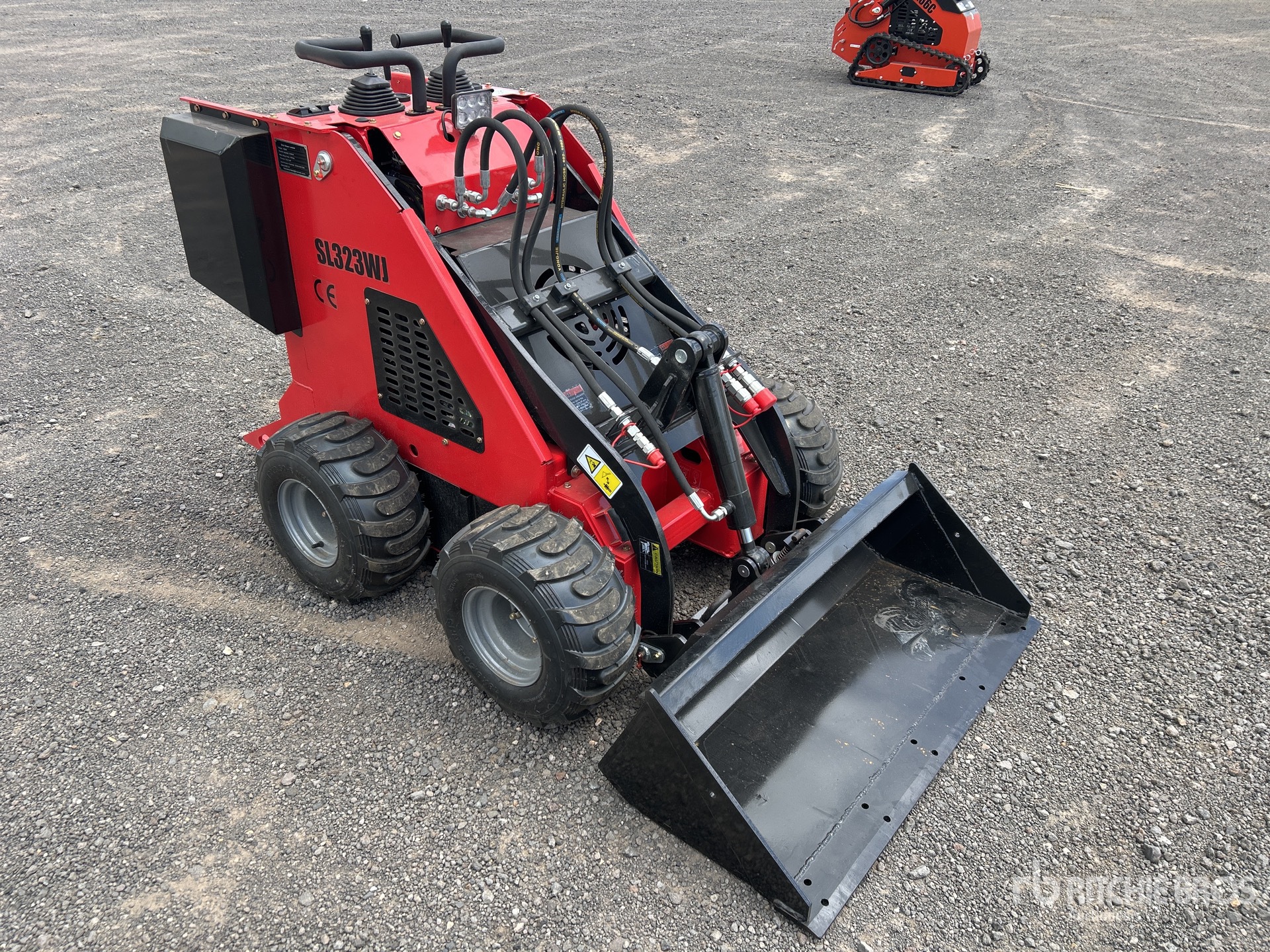 General Appearance with Picture, Right Front Corner