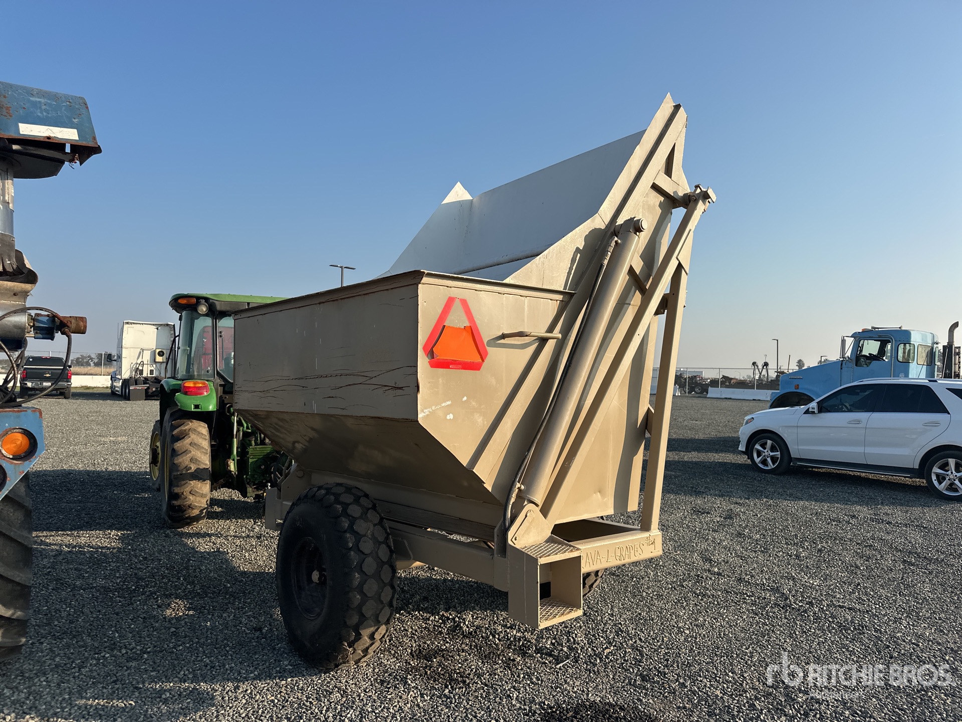 General Appearance with Zdjęcie, lewy dolny róg