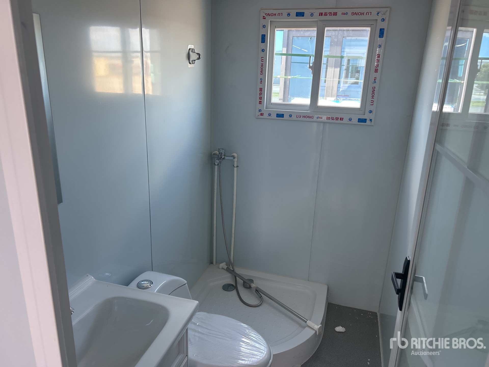 General Appearance with Zdjęcie, prawy dolny róg