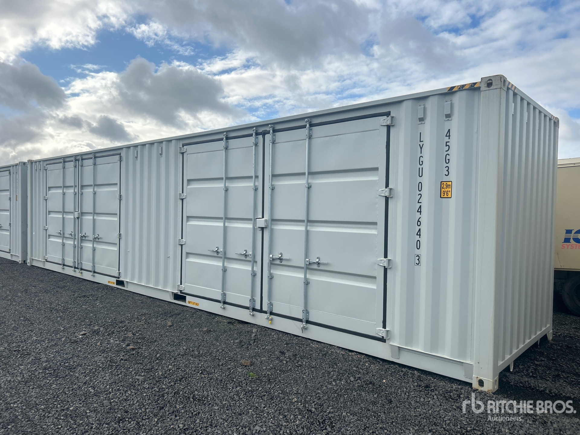 General Appearance with Picture, Right Front Corner