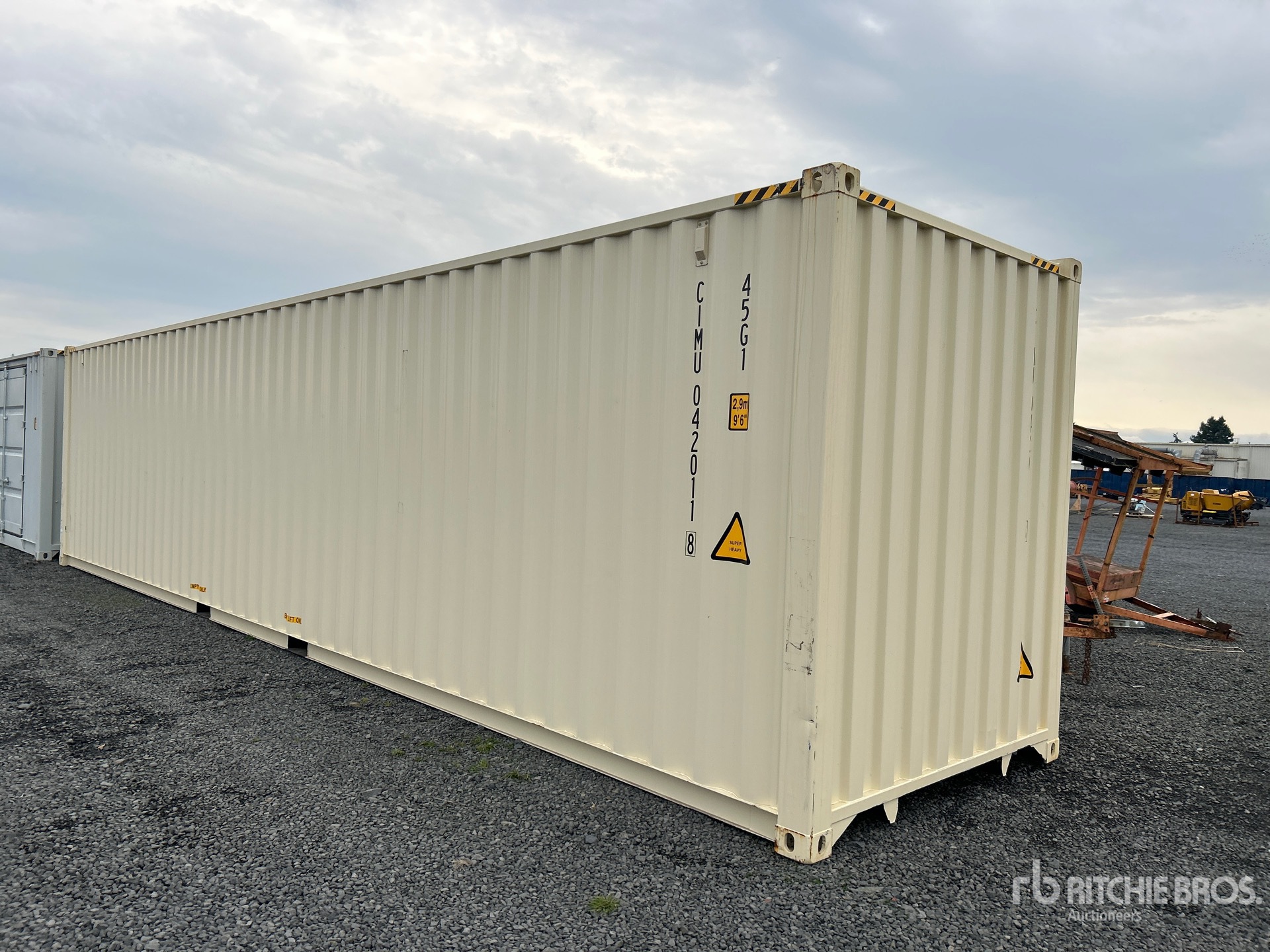 General Appearance with Bild, Ecke hinten links