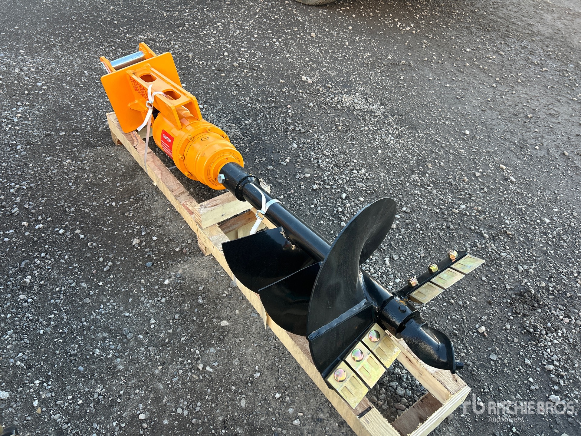 General Appearance with Bild, Ecke vorne rechts