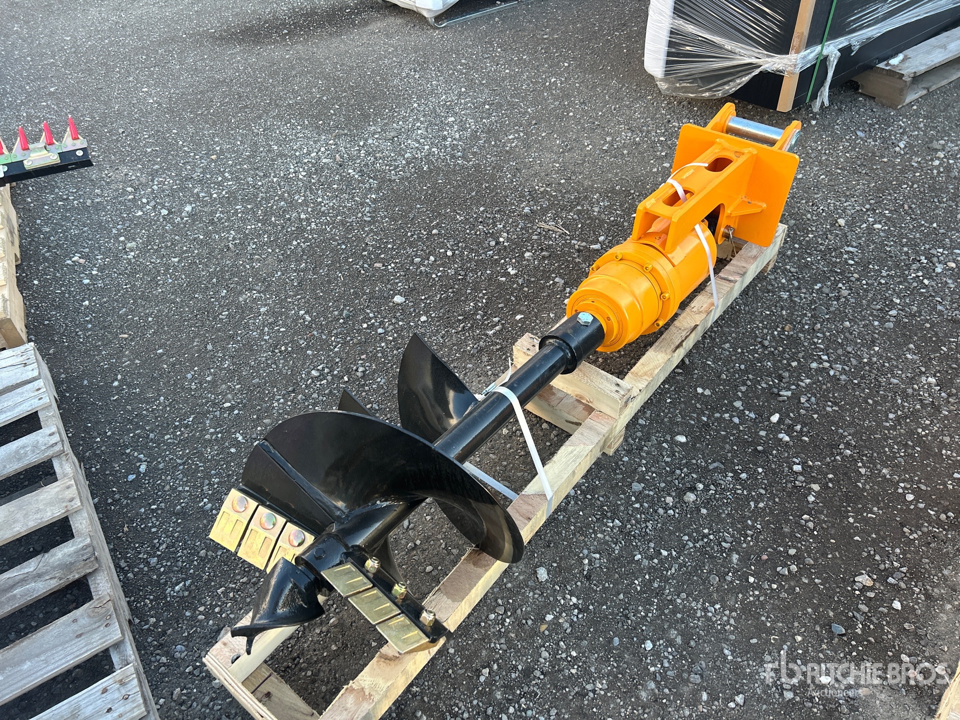 General Appearance with Bild, Ecke vorne links