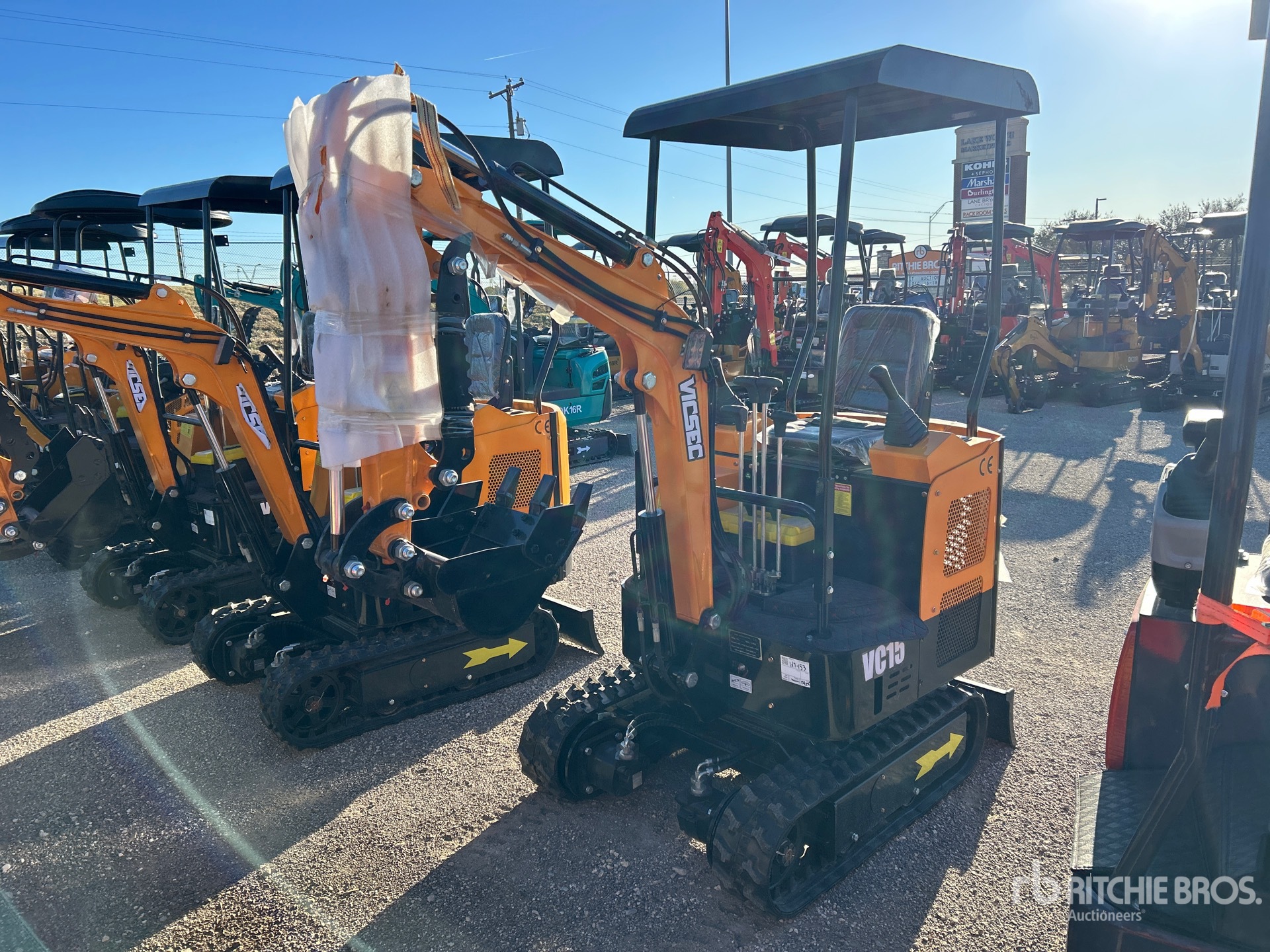 General Appearance with Picture, Left Front Corner