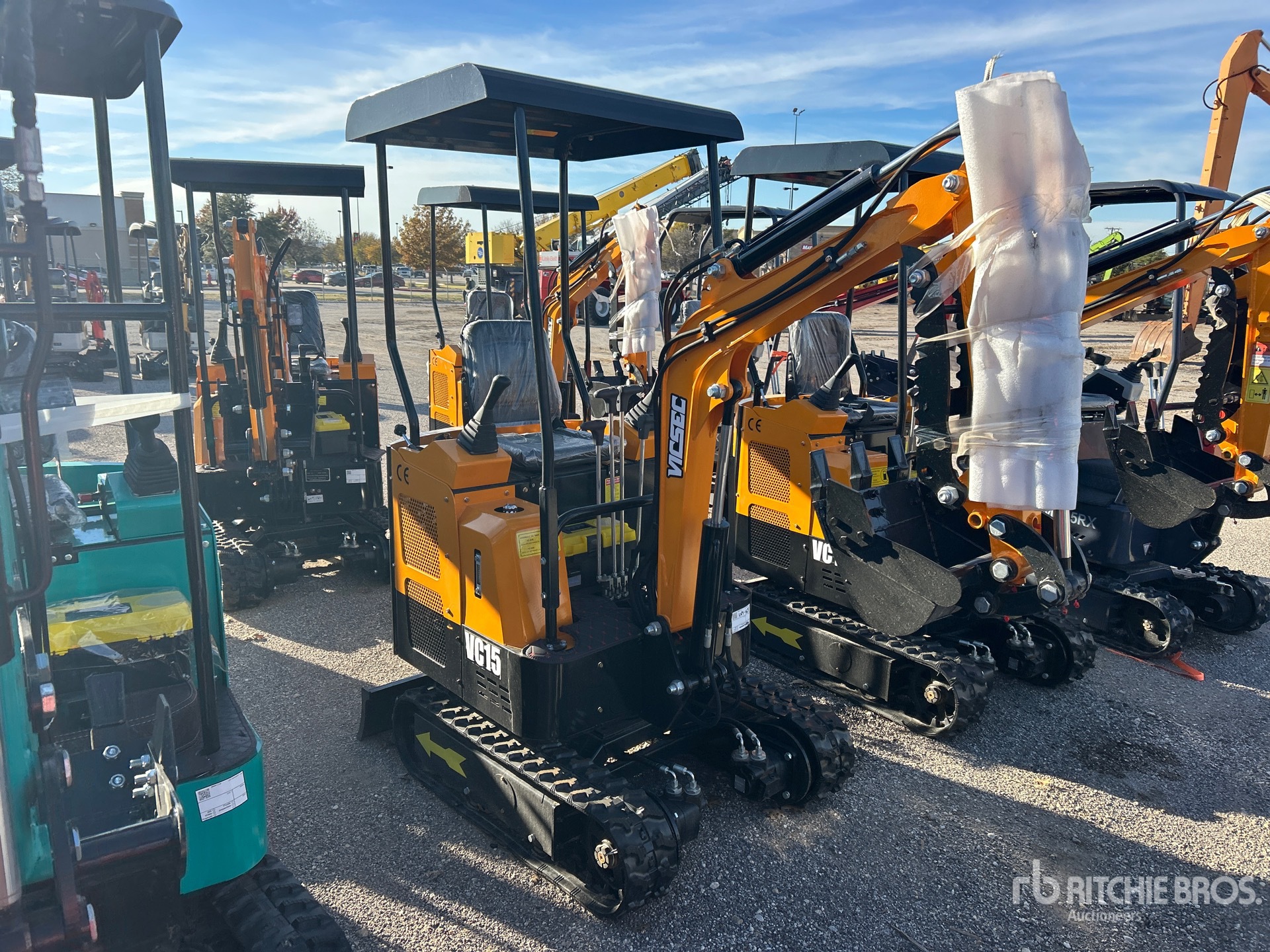 General Appearance with Picture, Right Front Corner