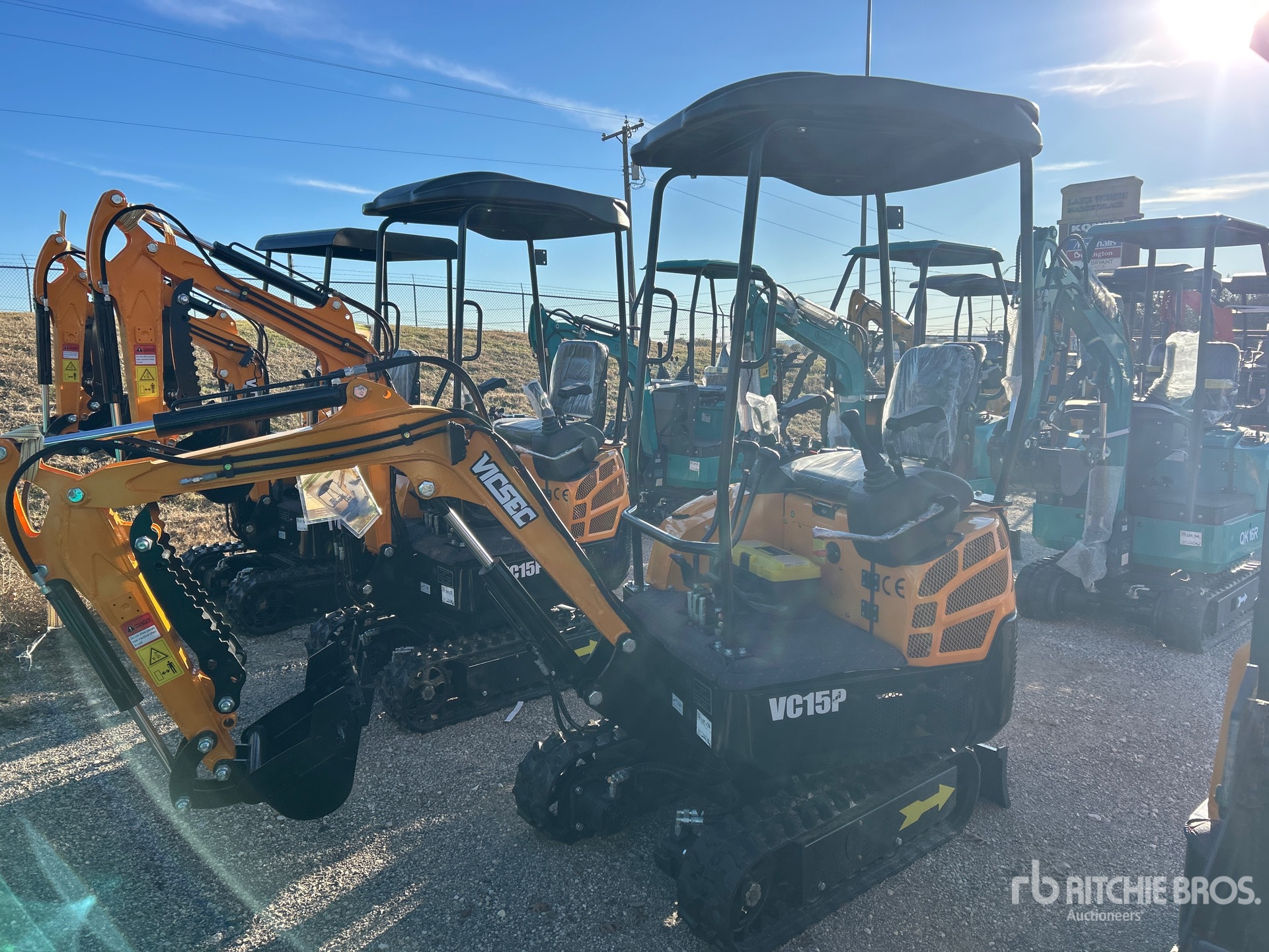 General Appearance with Picture, Left Front Corner