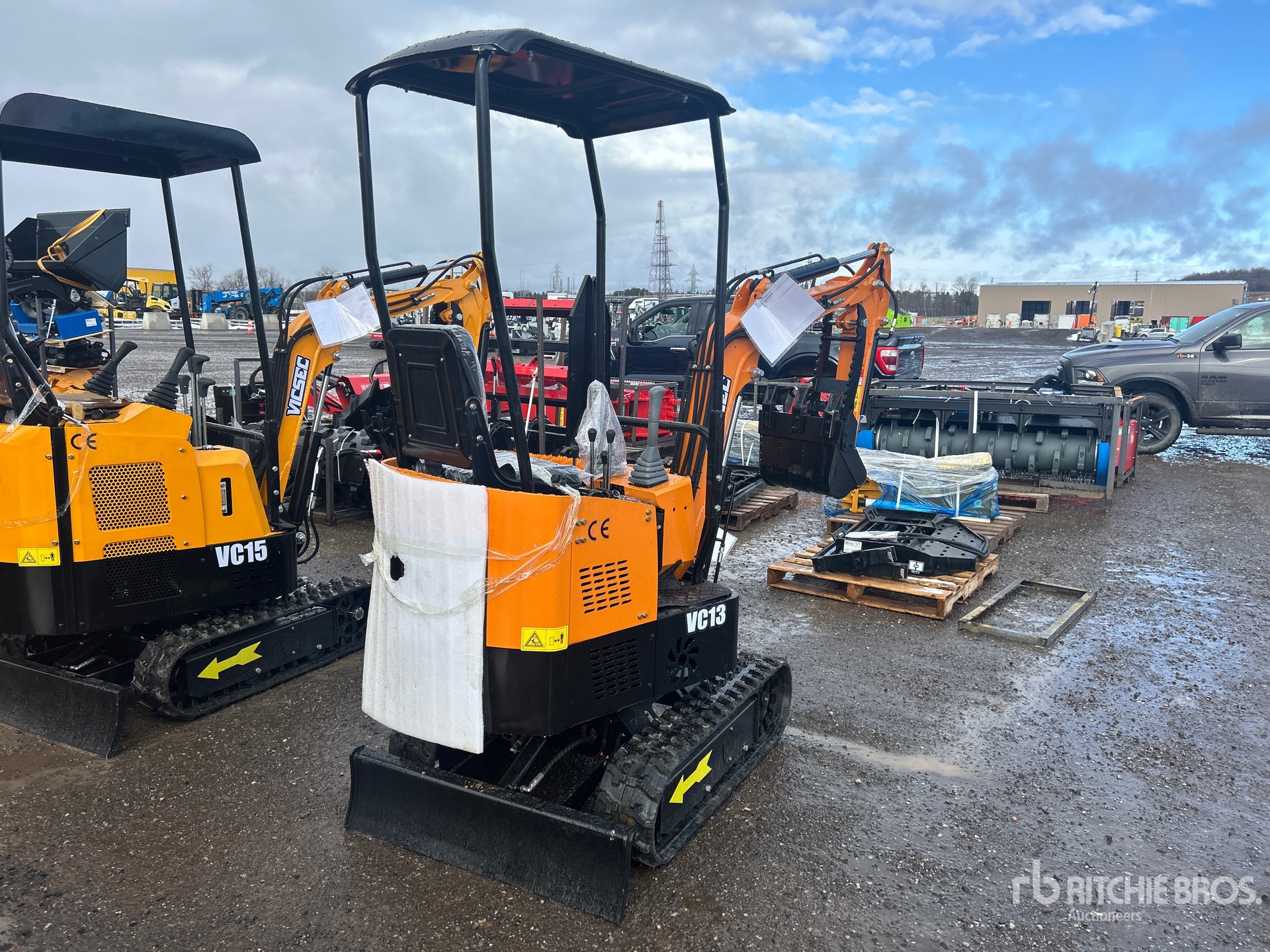 General Appearance with Foto, angolo anteriore sinistro