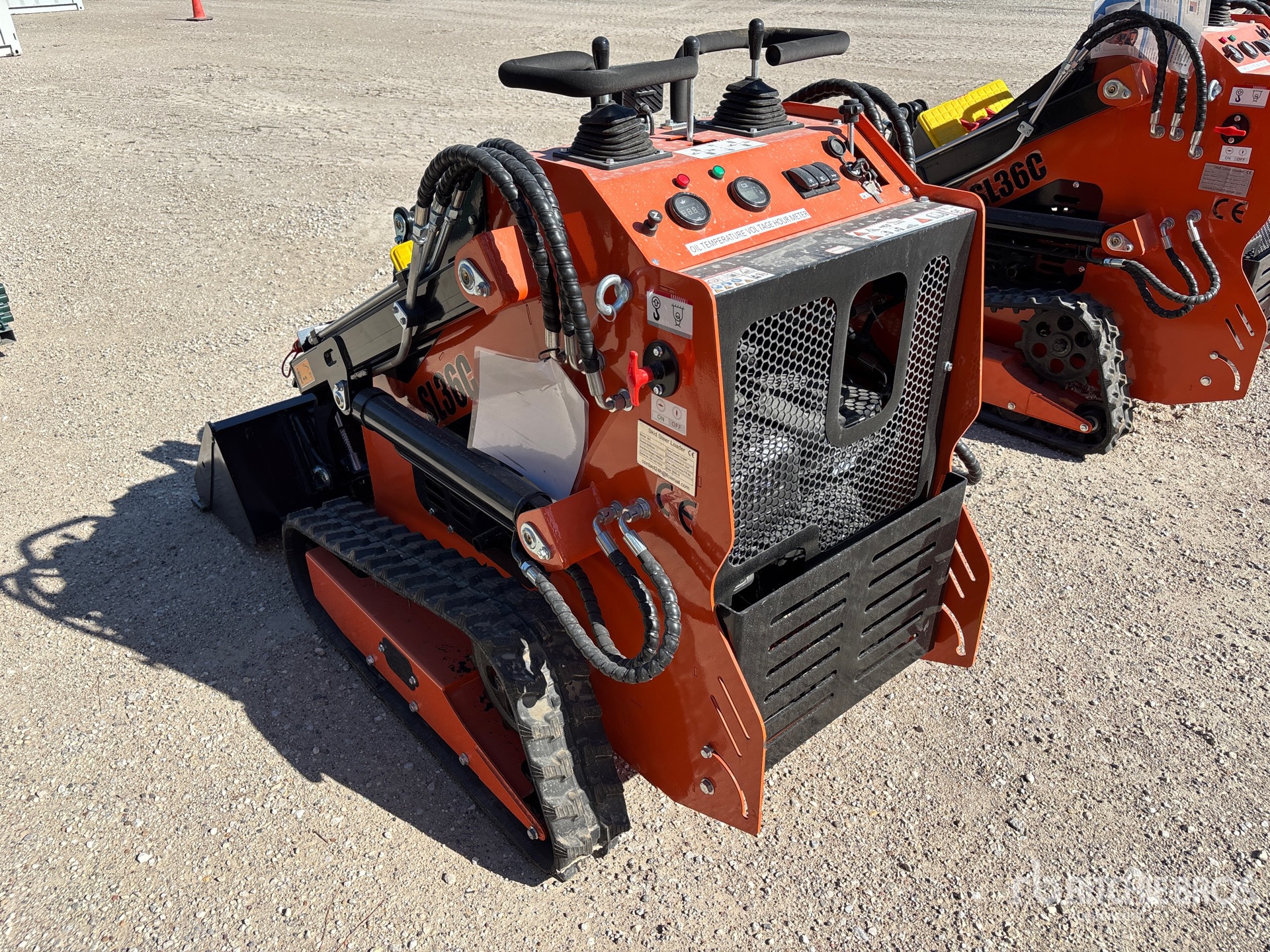 General Appearance with Bild, Ecke hinten links