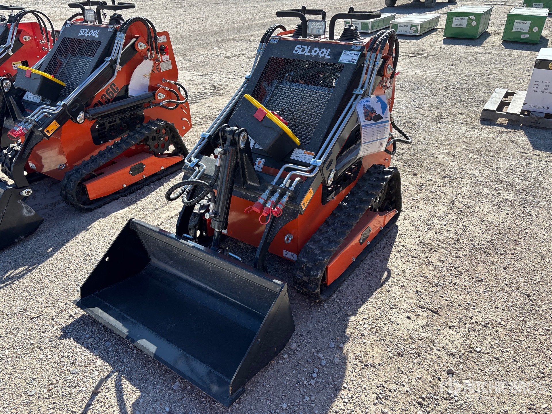 General Appearance with Bild, Ecke vorne links