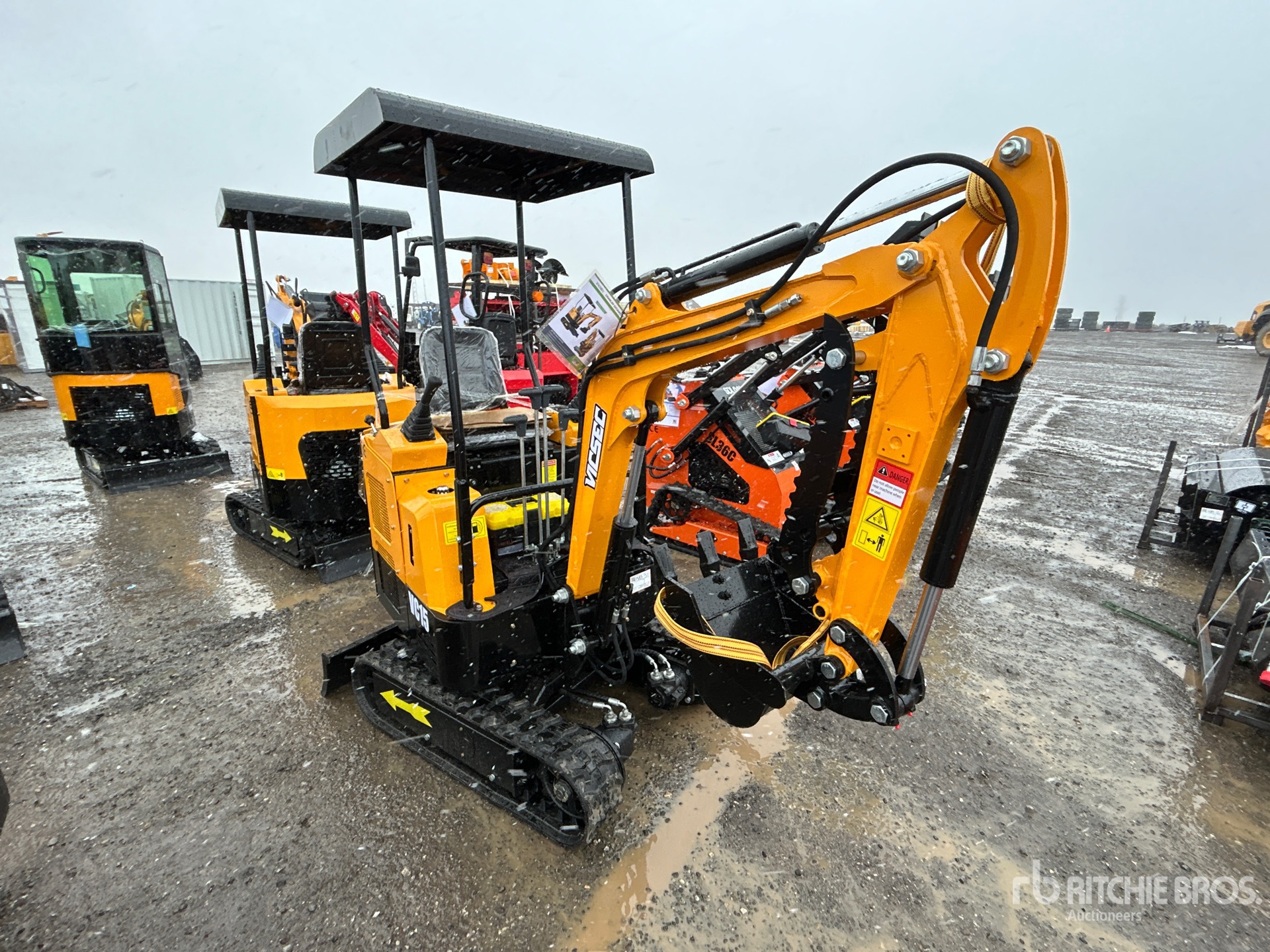 General Appearance with Picture, Right Front Corner