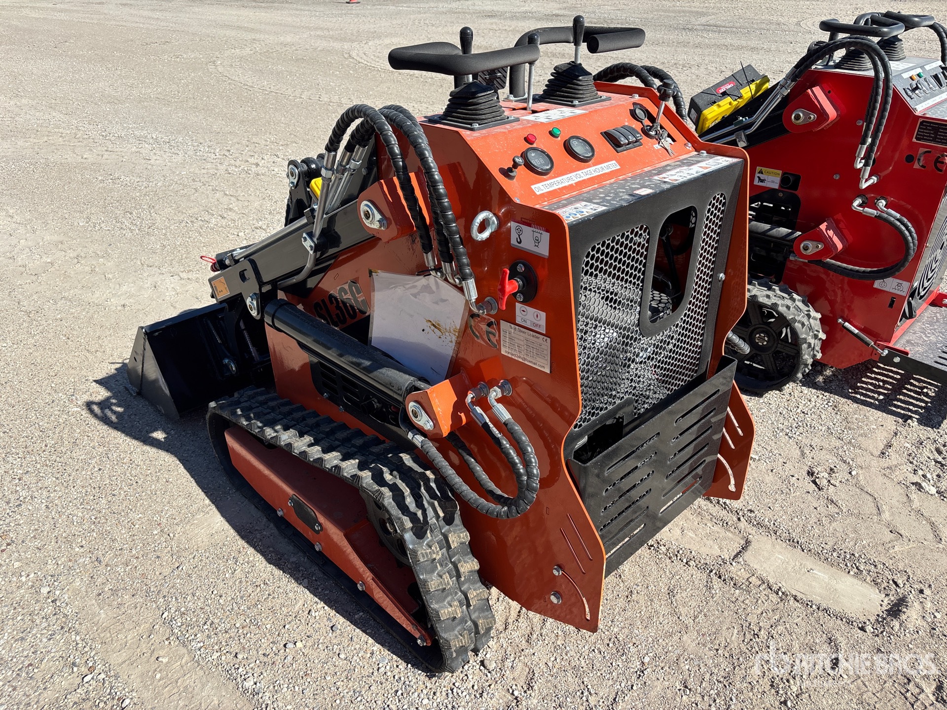 General Appearance with Bild, Ecke hinten links