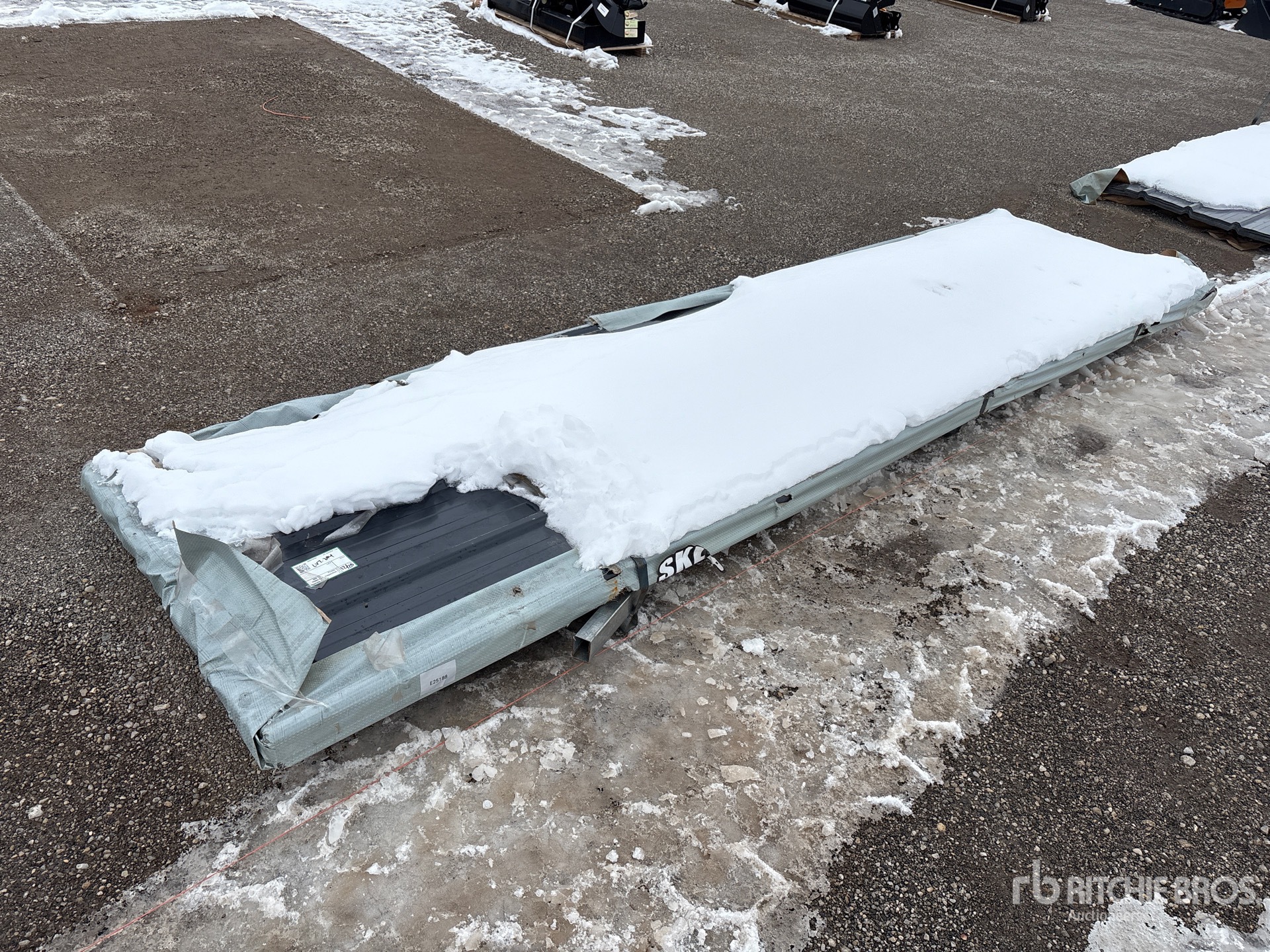 General Appearance with Image, coin avant gauche