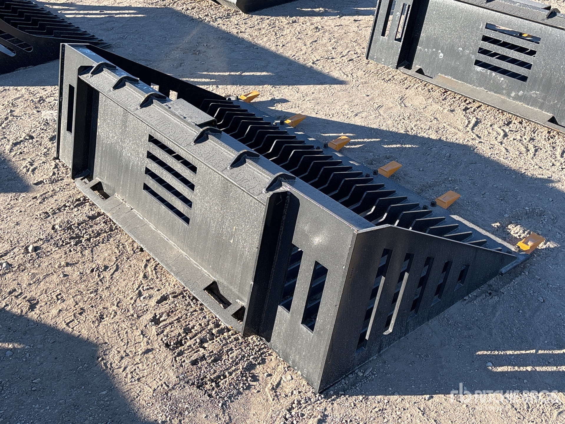 General Appearance with Imagen: esquina trasera derecha