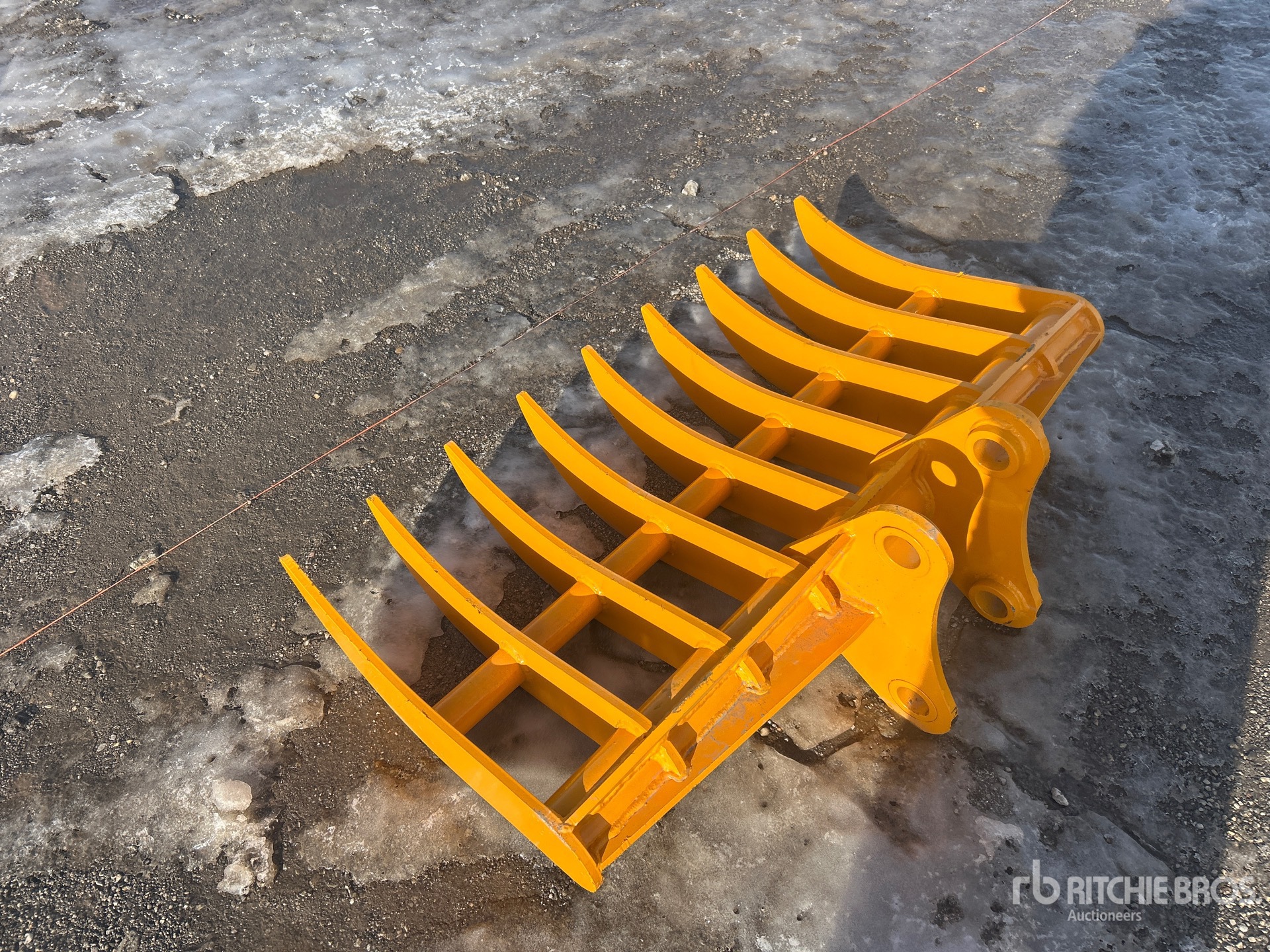 Aspect général with Image, coin arrière gauche