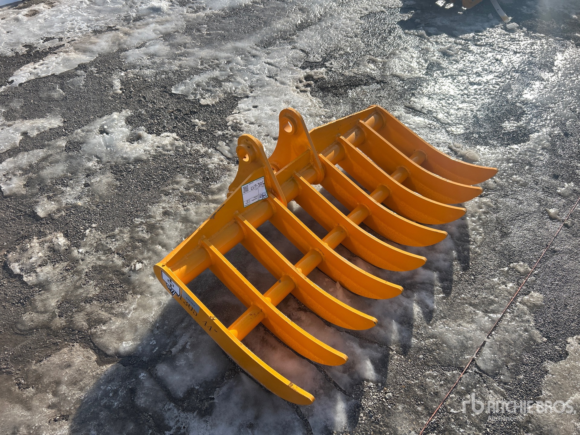 Aspect général with Image, coin avant droit