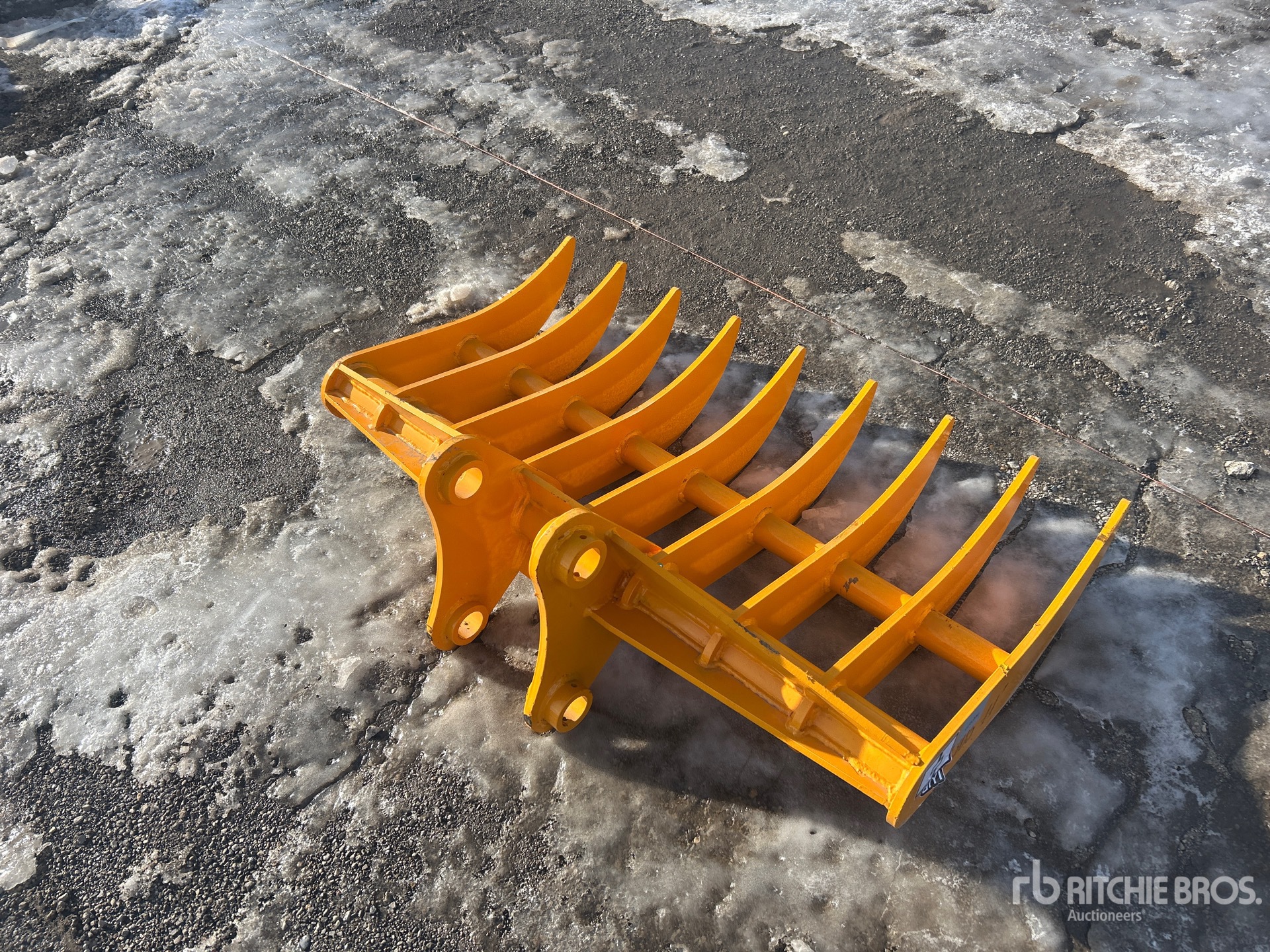 Aspect général with Image, coin arrière droit