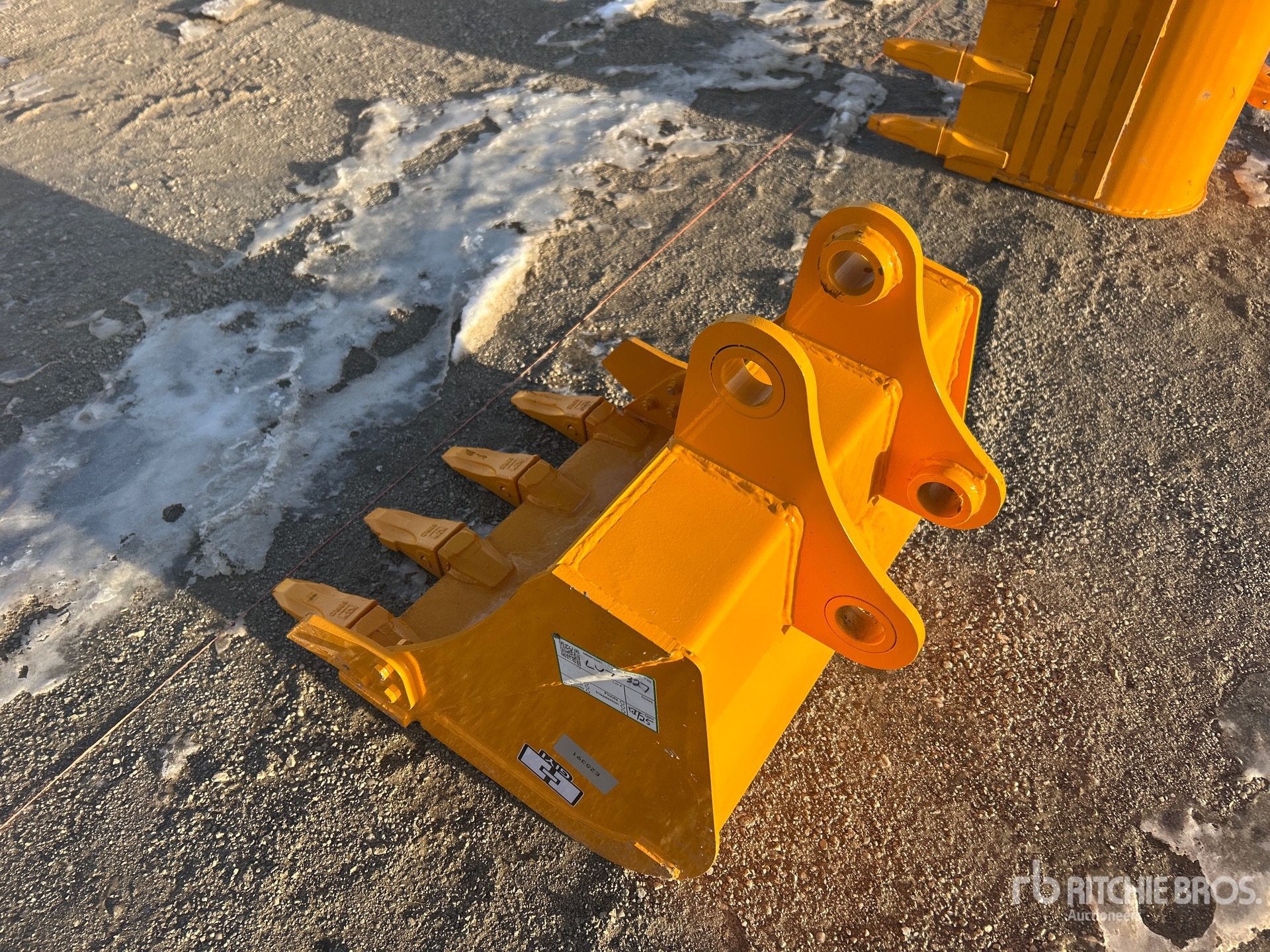 Aspect général with Image, coin arrière gauche