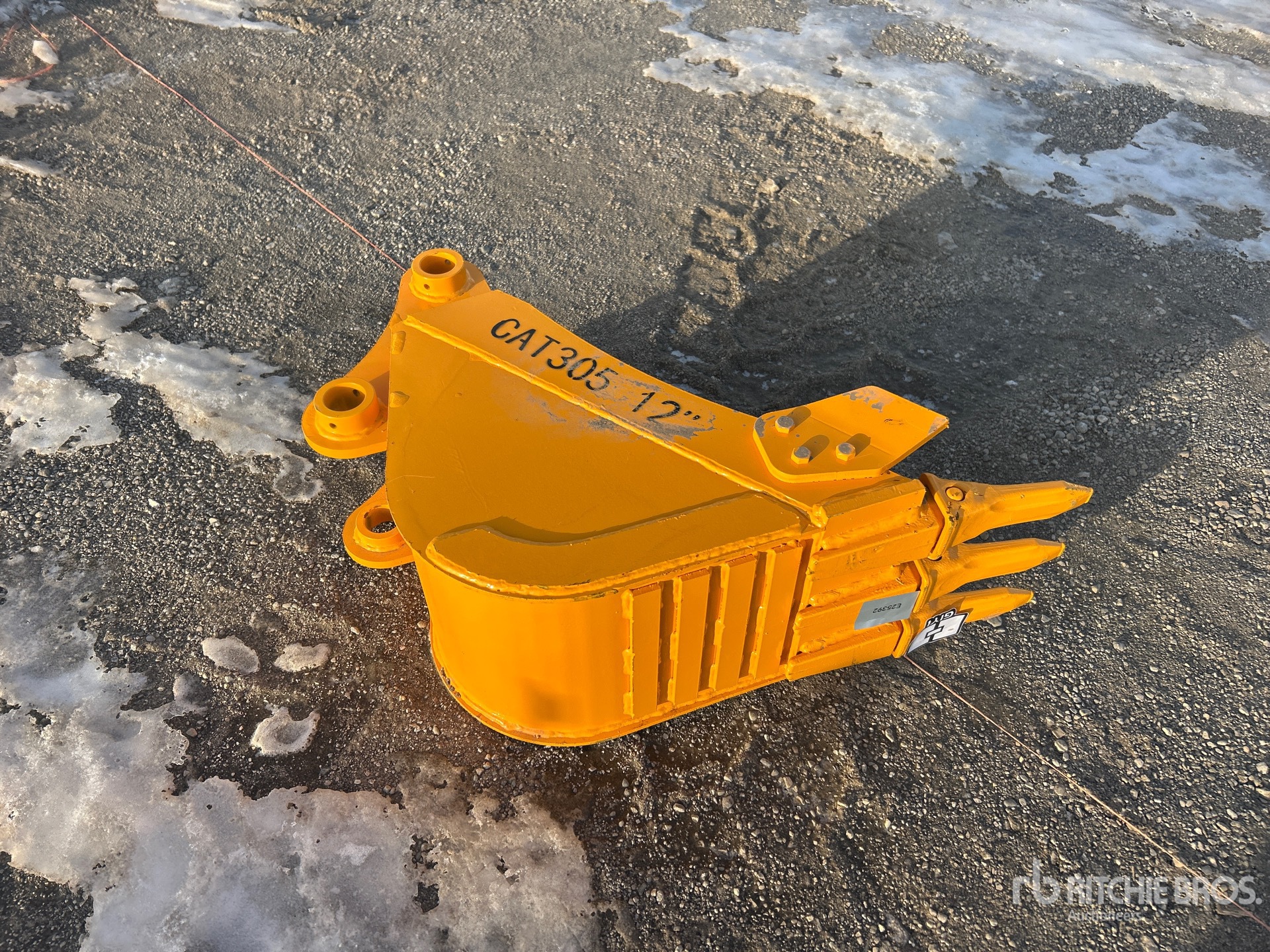 Aspect général with Image, coin arrière droit