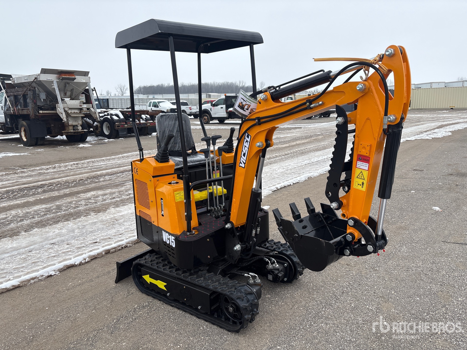 General Appearance with Picture, Right Front Corner