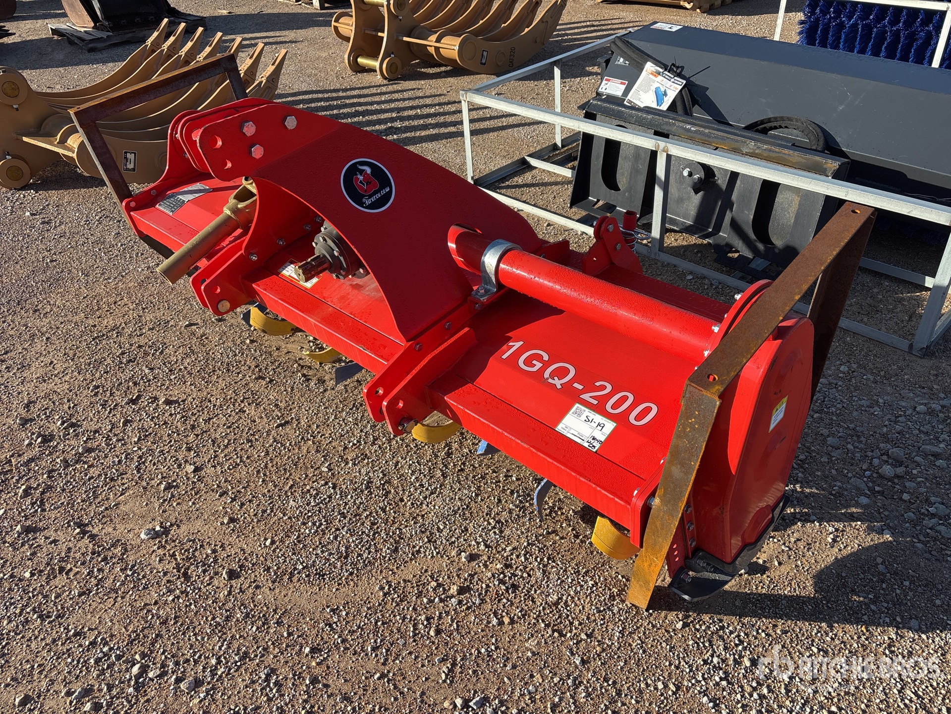 General Appearance with Picture, Left Front Corner