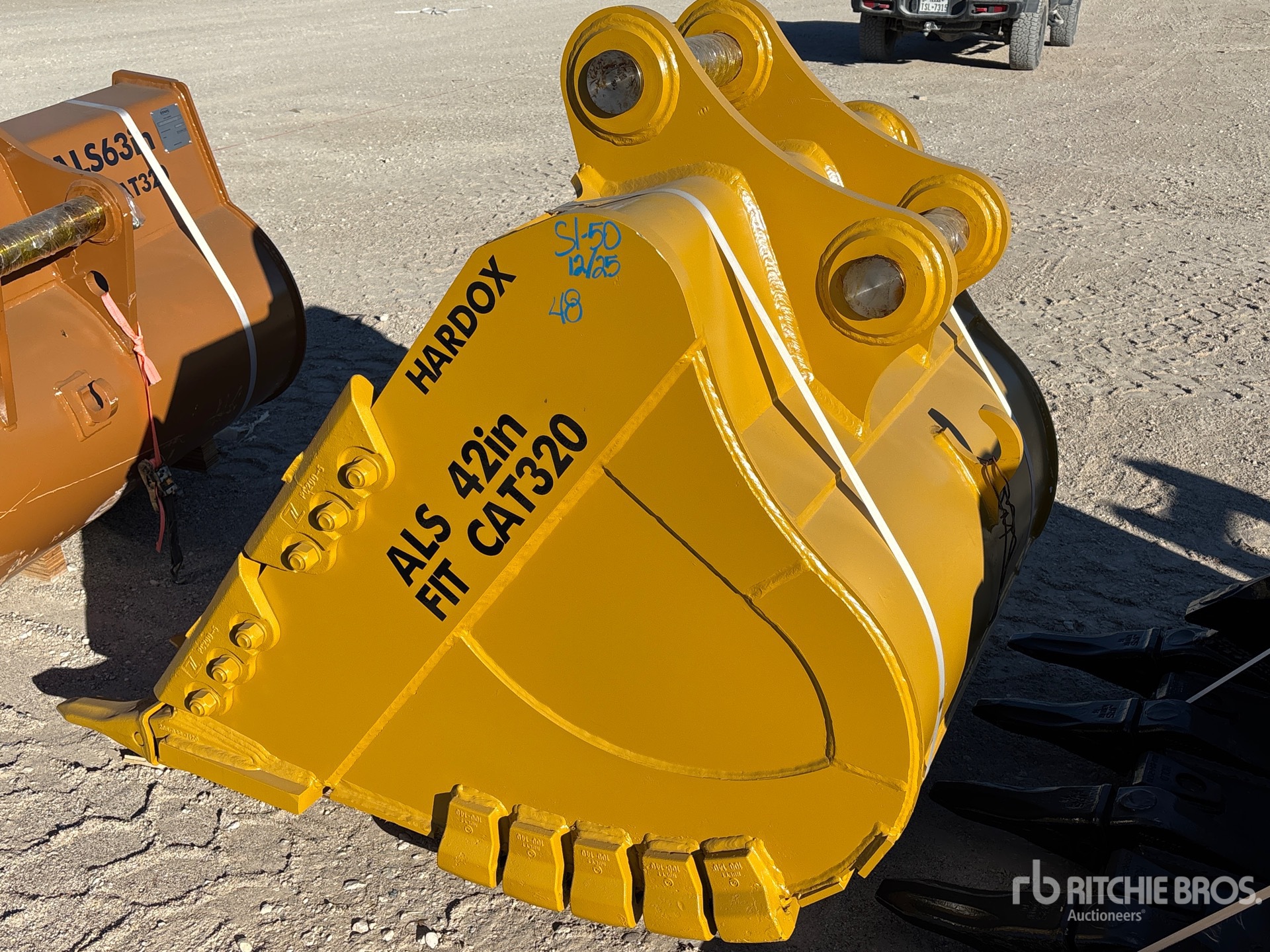 Aspect général with Image, coin arrière gauche