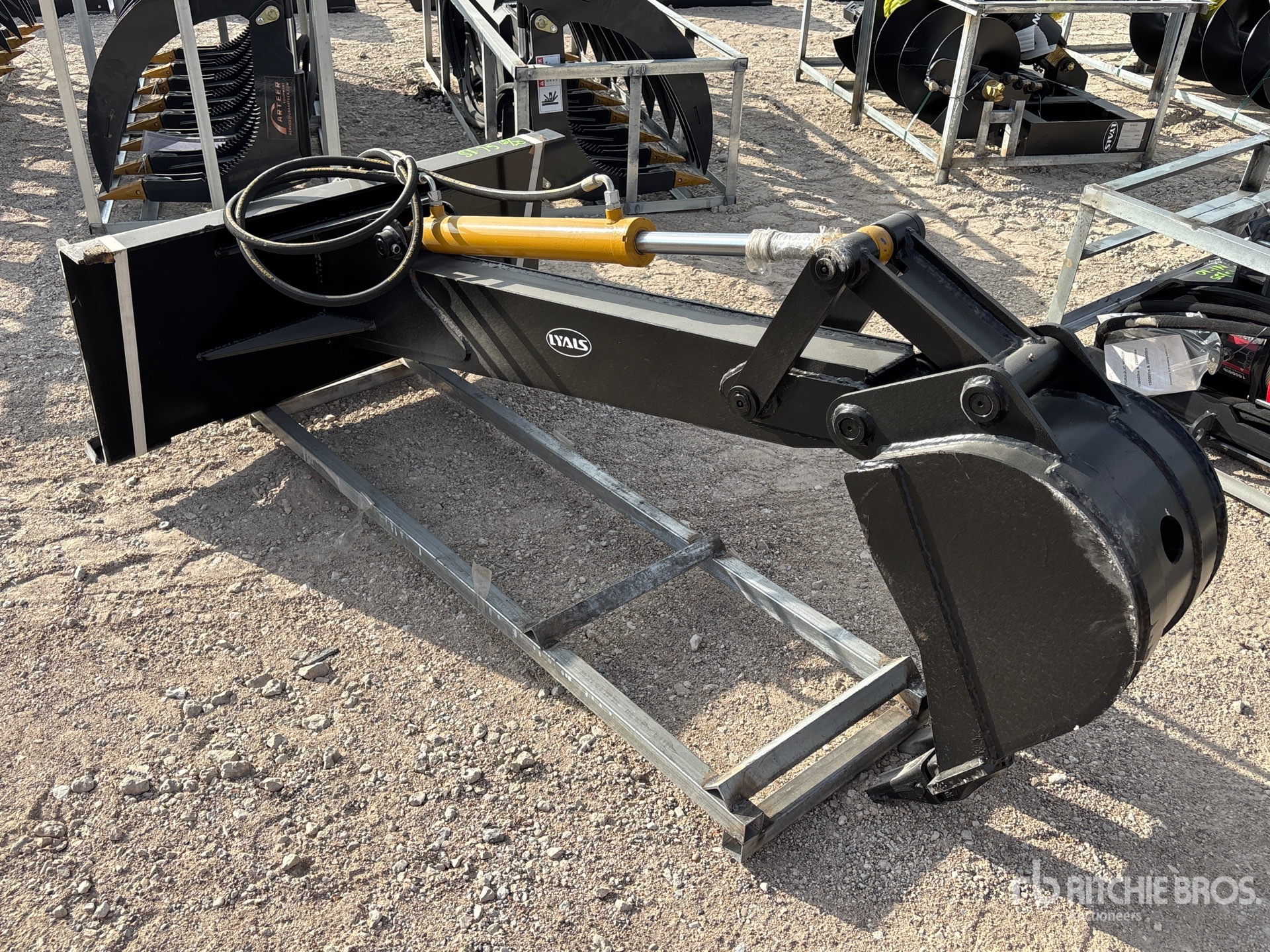 General Appearance with Bild, Ecke vorne rechts