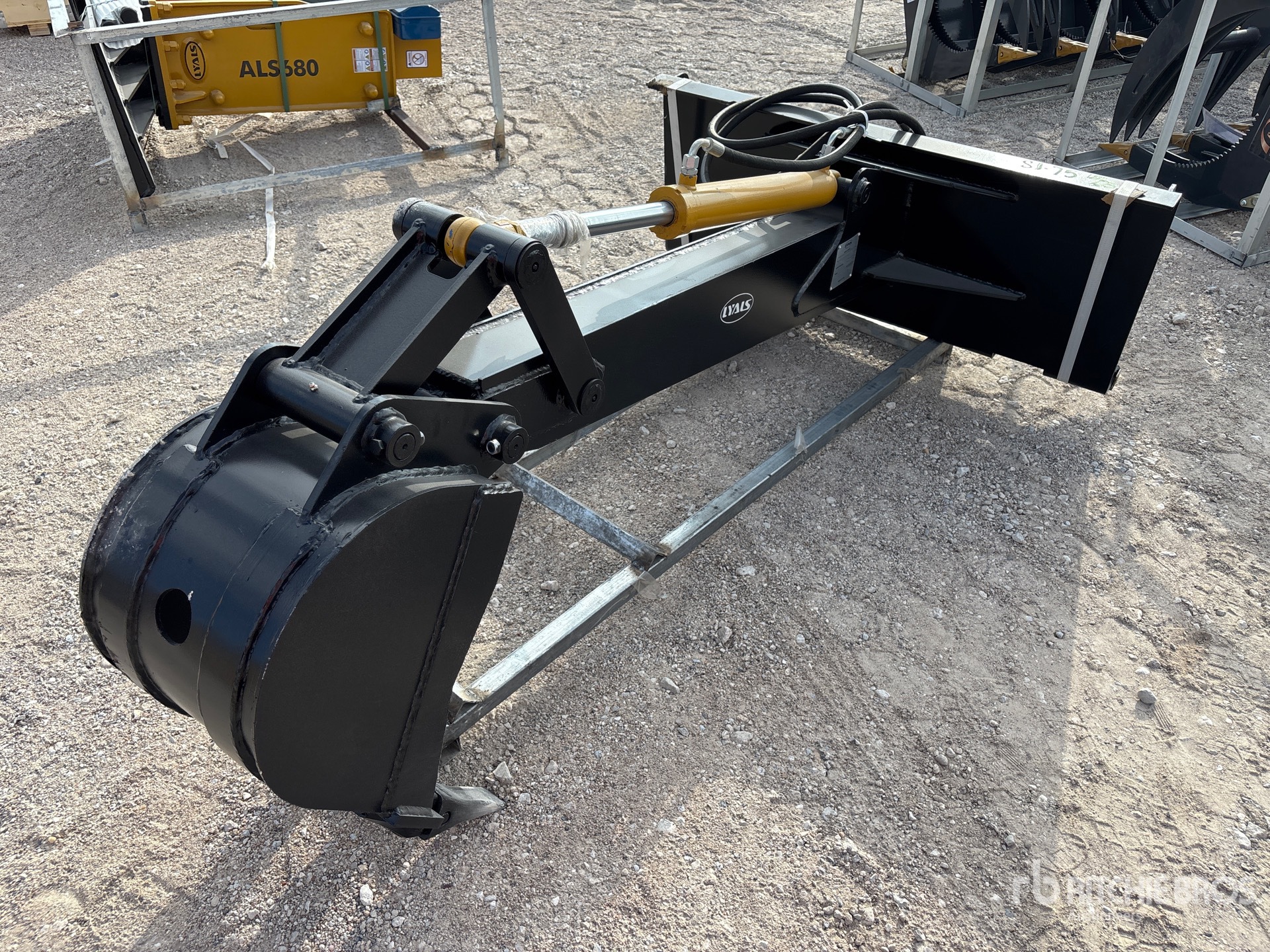 General Appearance with Bild, Ecke vorne links