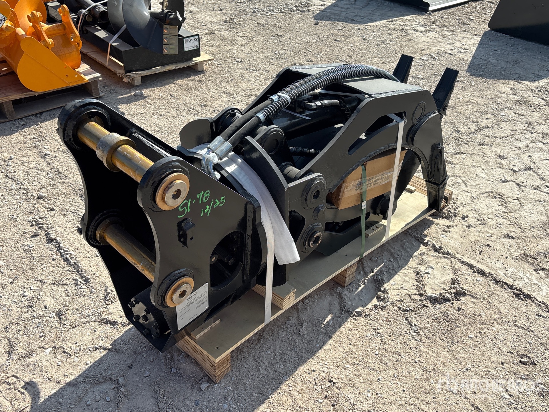 General Appearance with Zdjęcie, prawy dolny róg