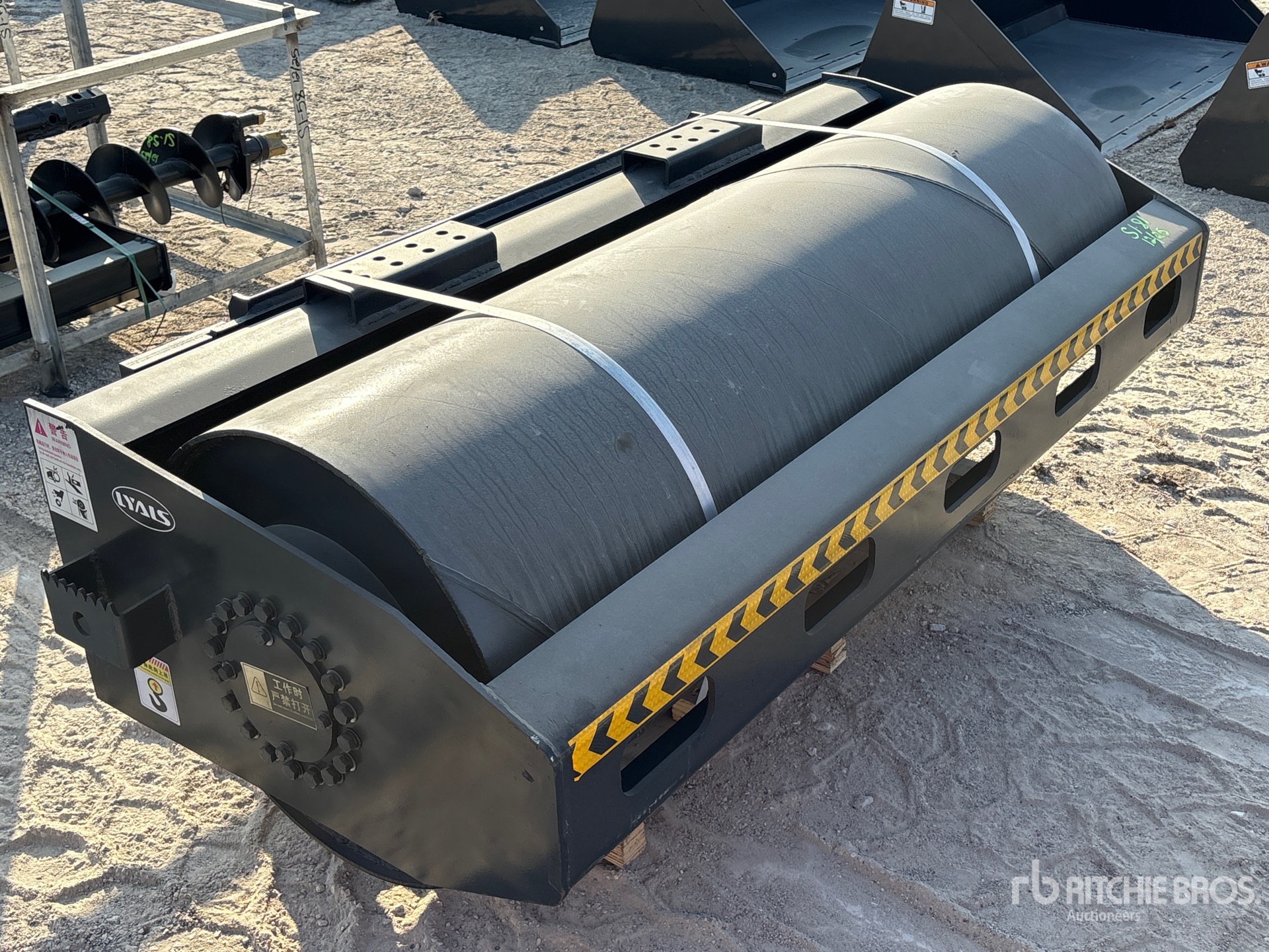 General Appearance with Bild, Ecke vorne rechts