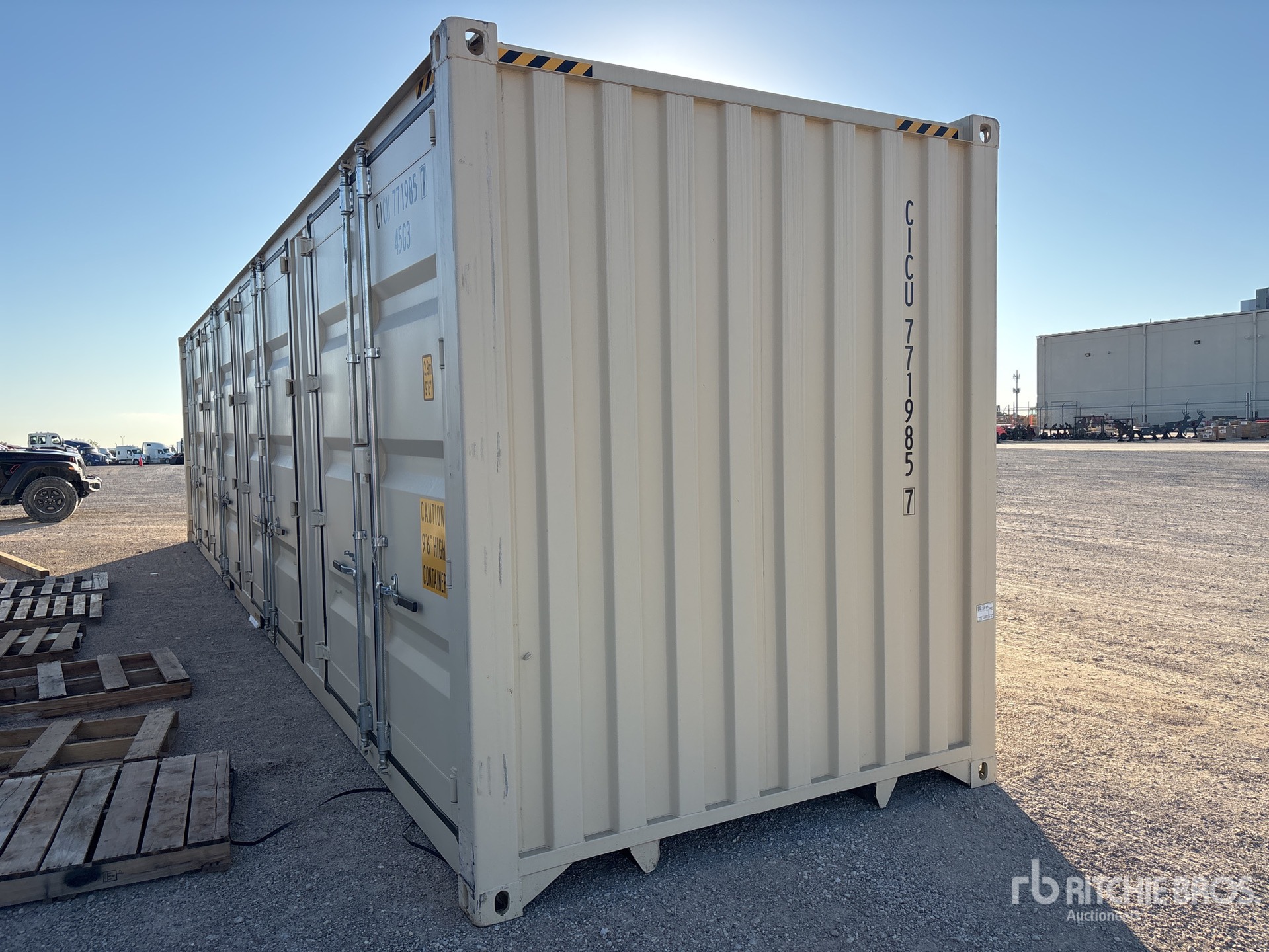 General Appearance with Picture, Left Rear Corner