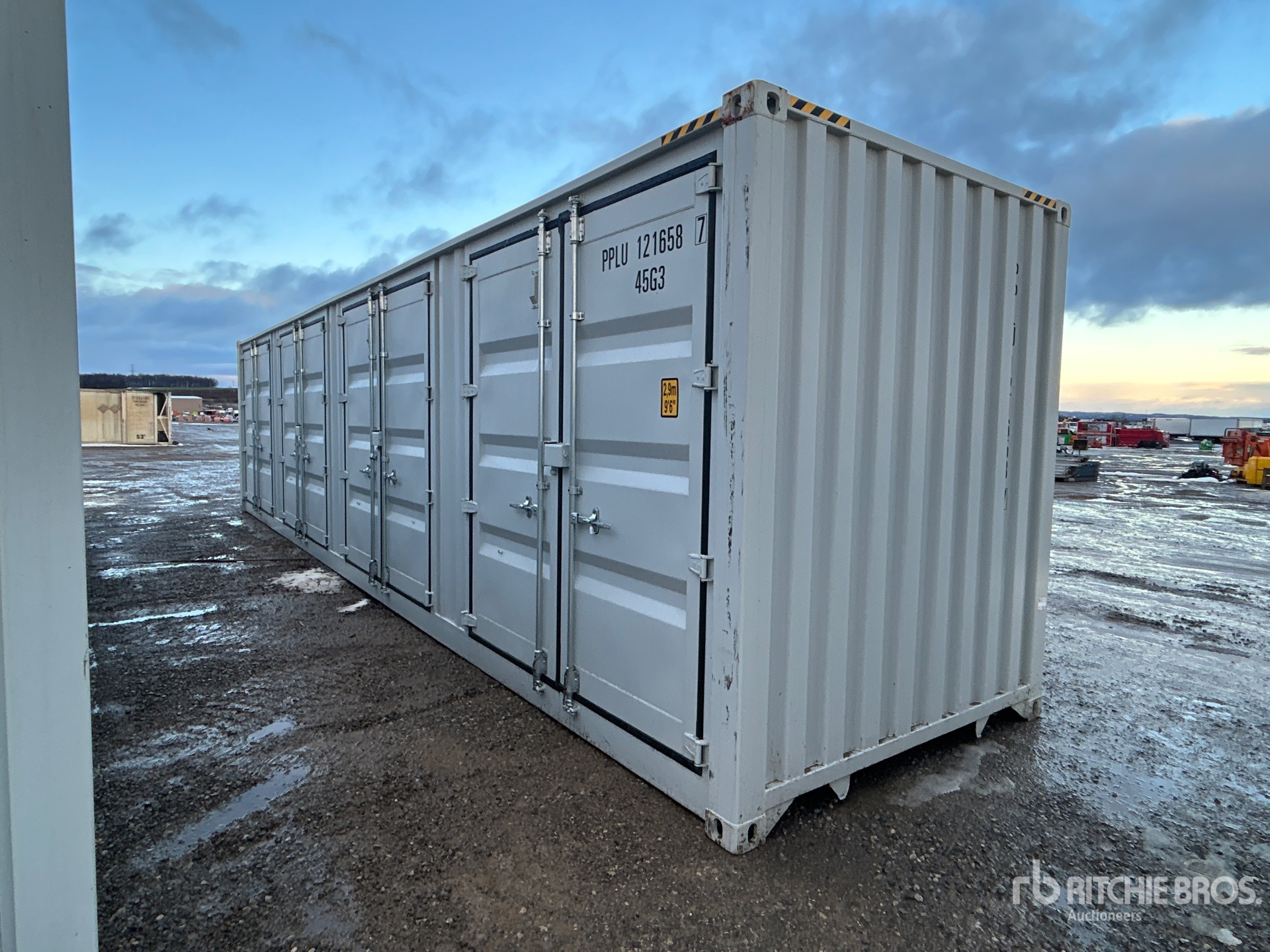 Aspect général with Image, coin arrière gauche