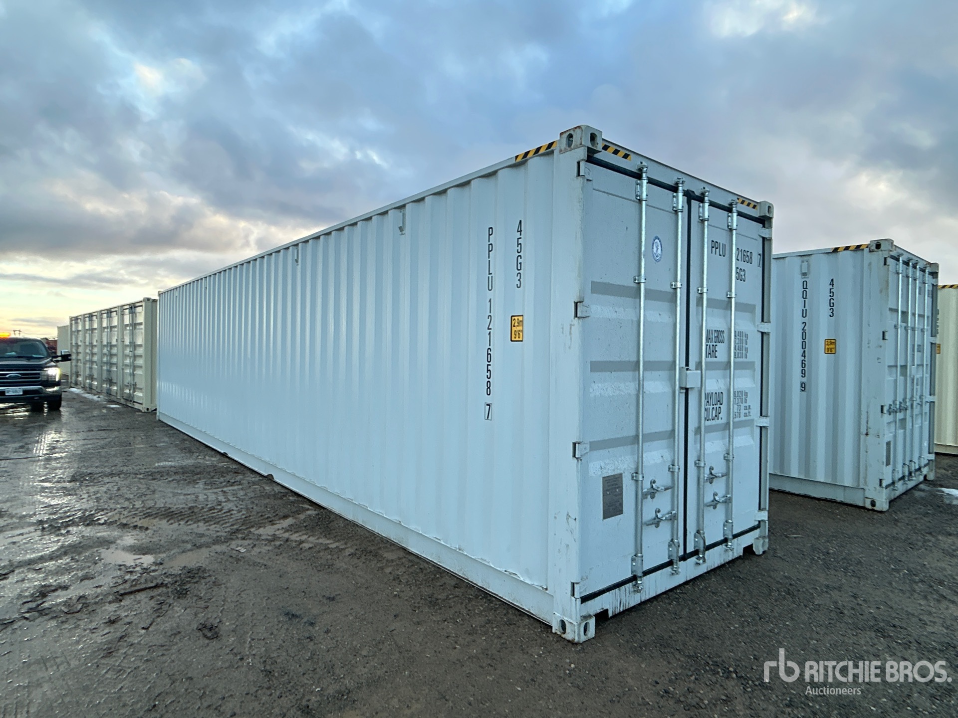 Aspect général with Image, coin avant droit