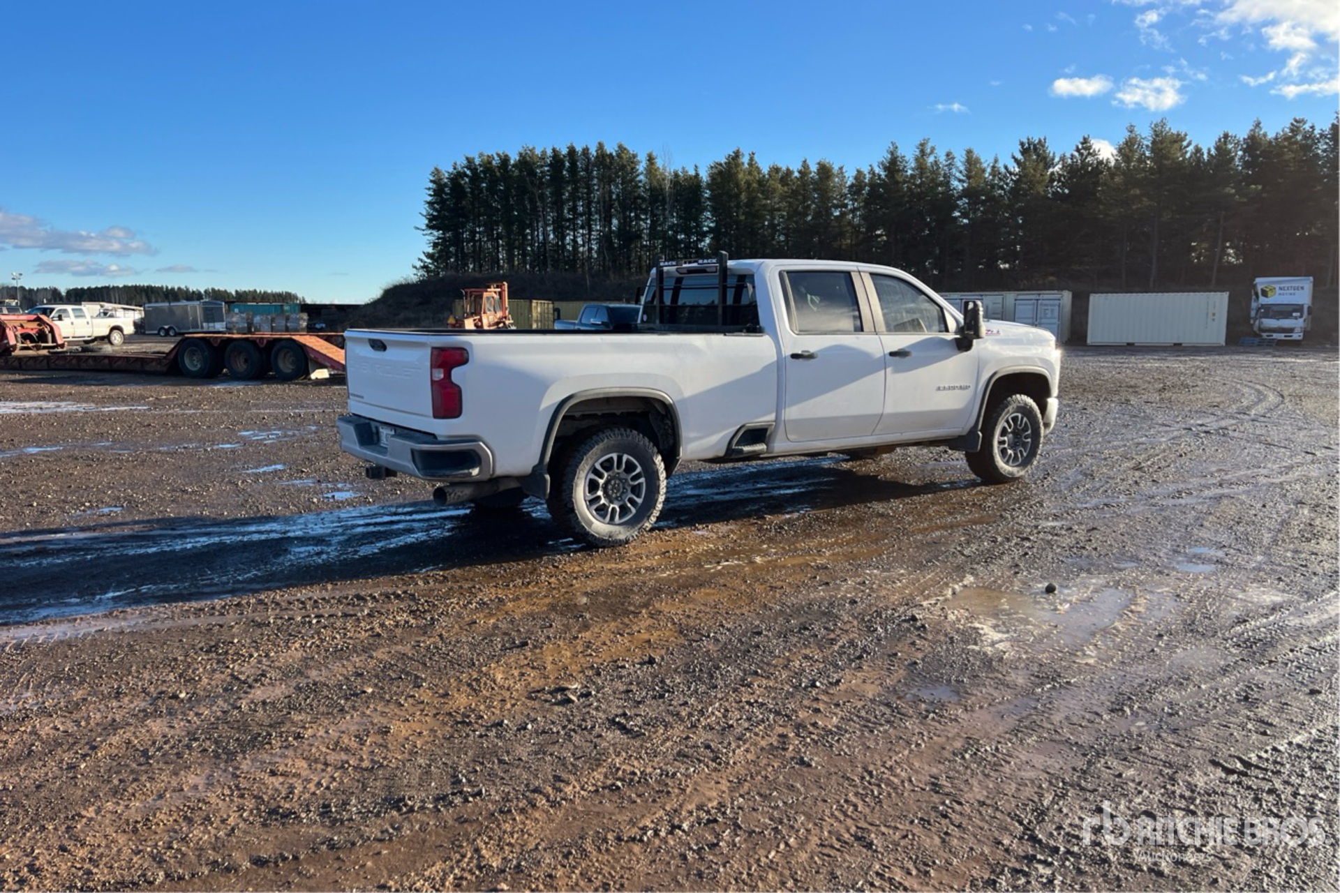 General Appearance with Bild, Ecke hinten rechts