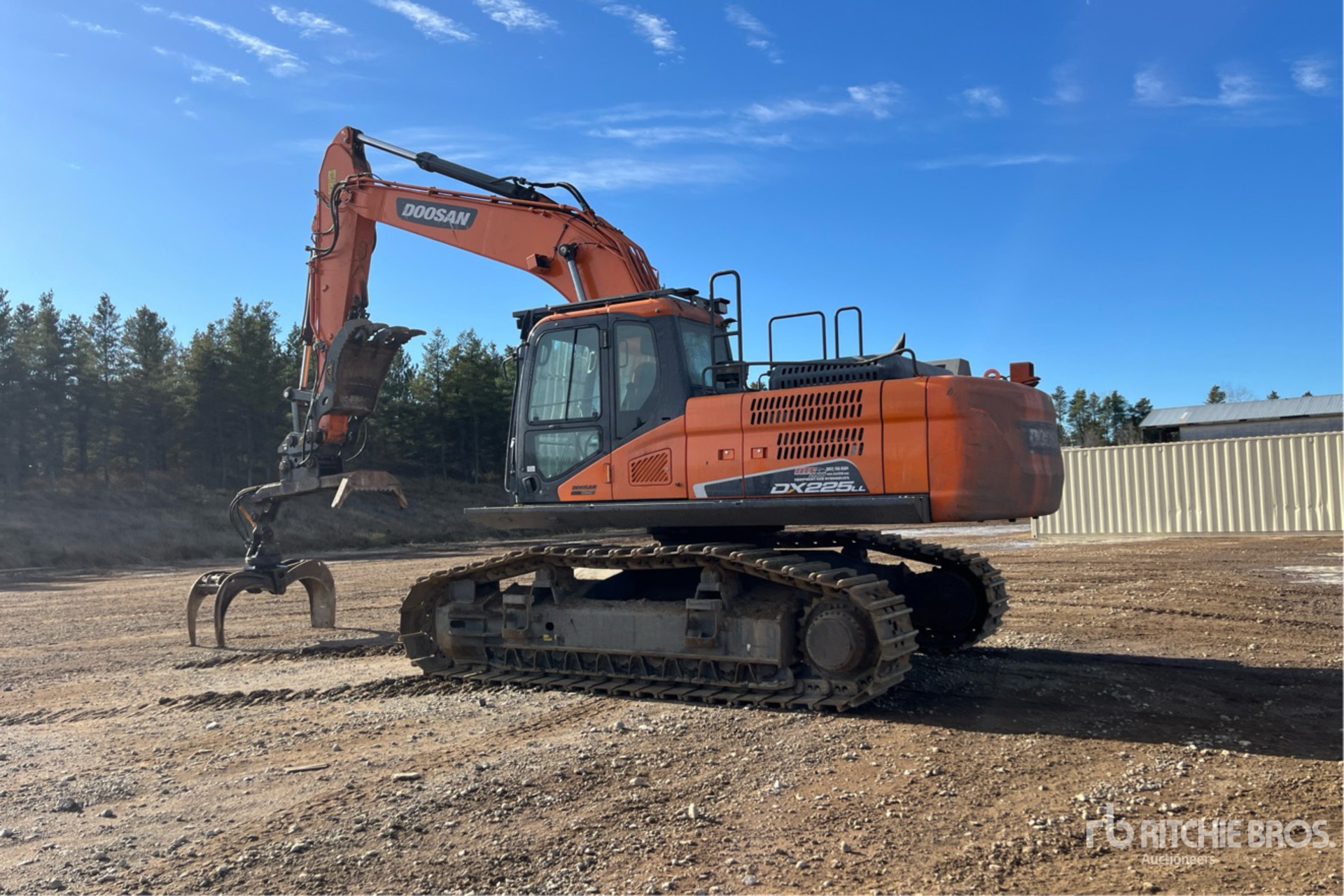 General Appearance with Bild, Ecke hinten links