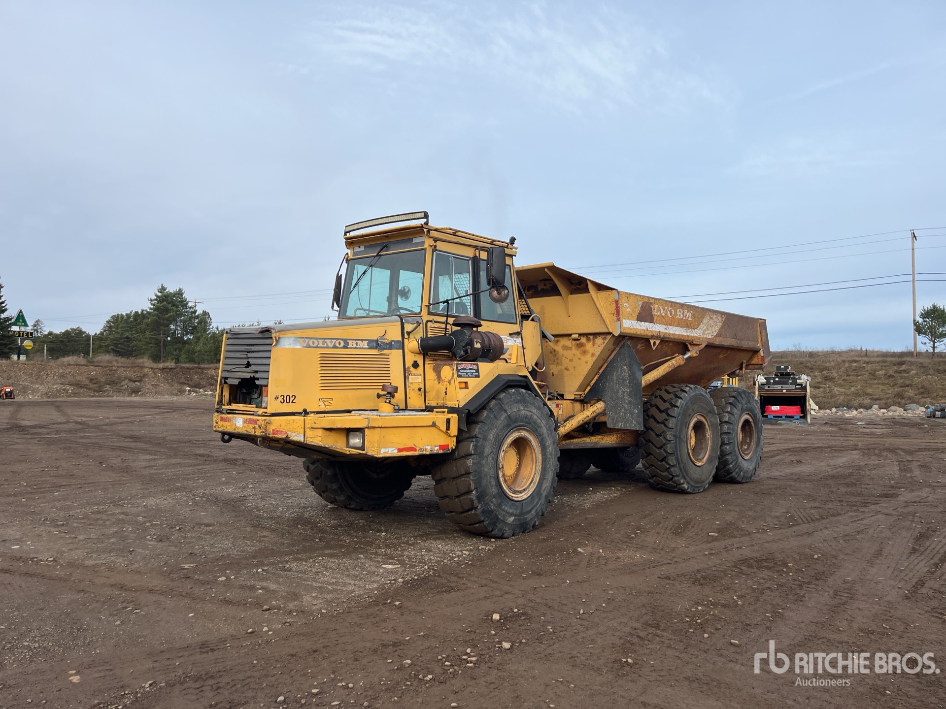 General Appearance with Featured Photo