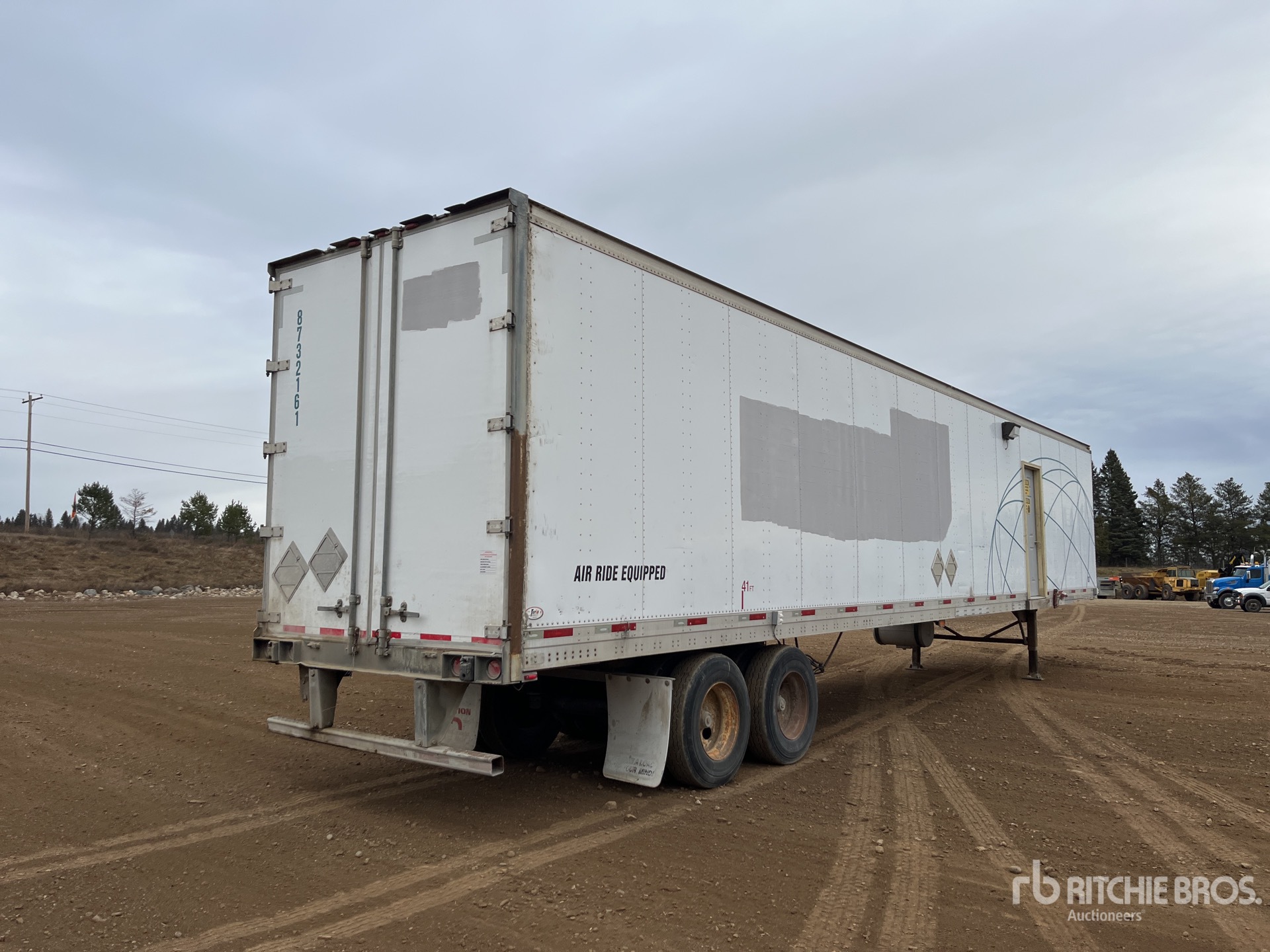 General Appearance with Picture, Right Rear Corner