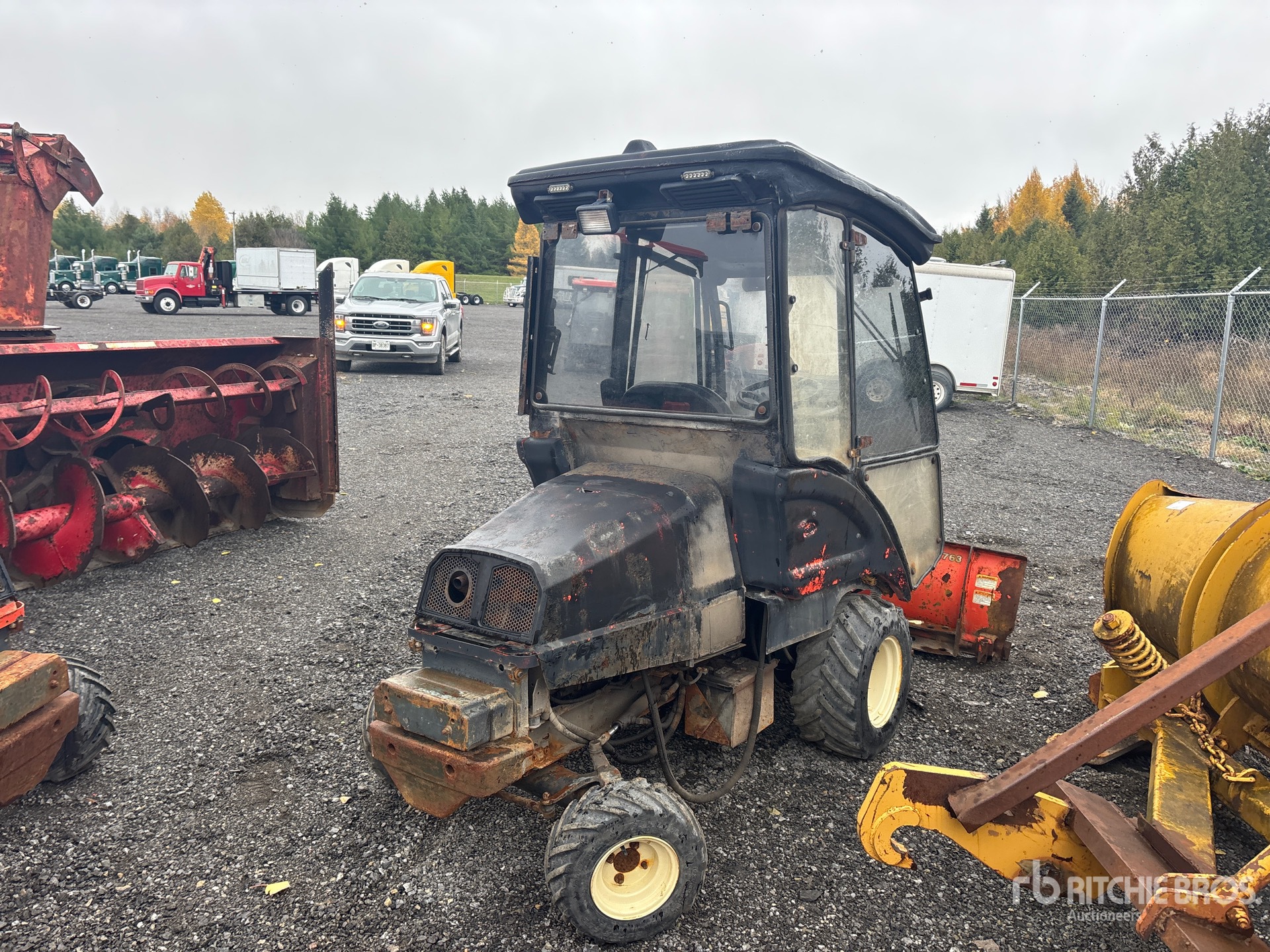 General Appearance with Picture, Right Rear Corner