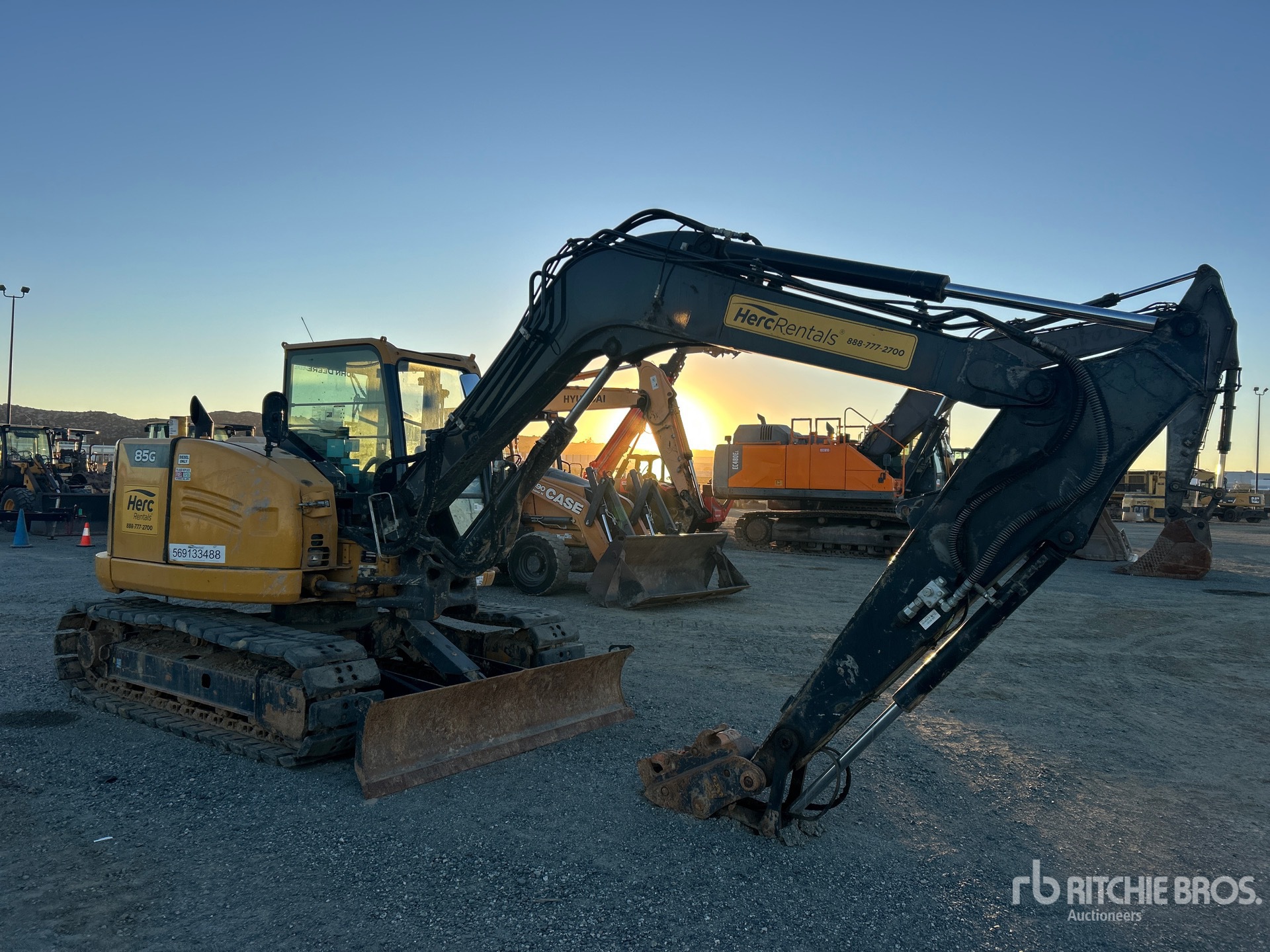 General Appearance with Picture, Right Front Corner