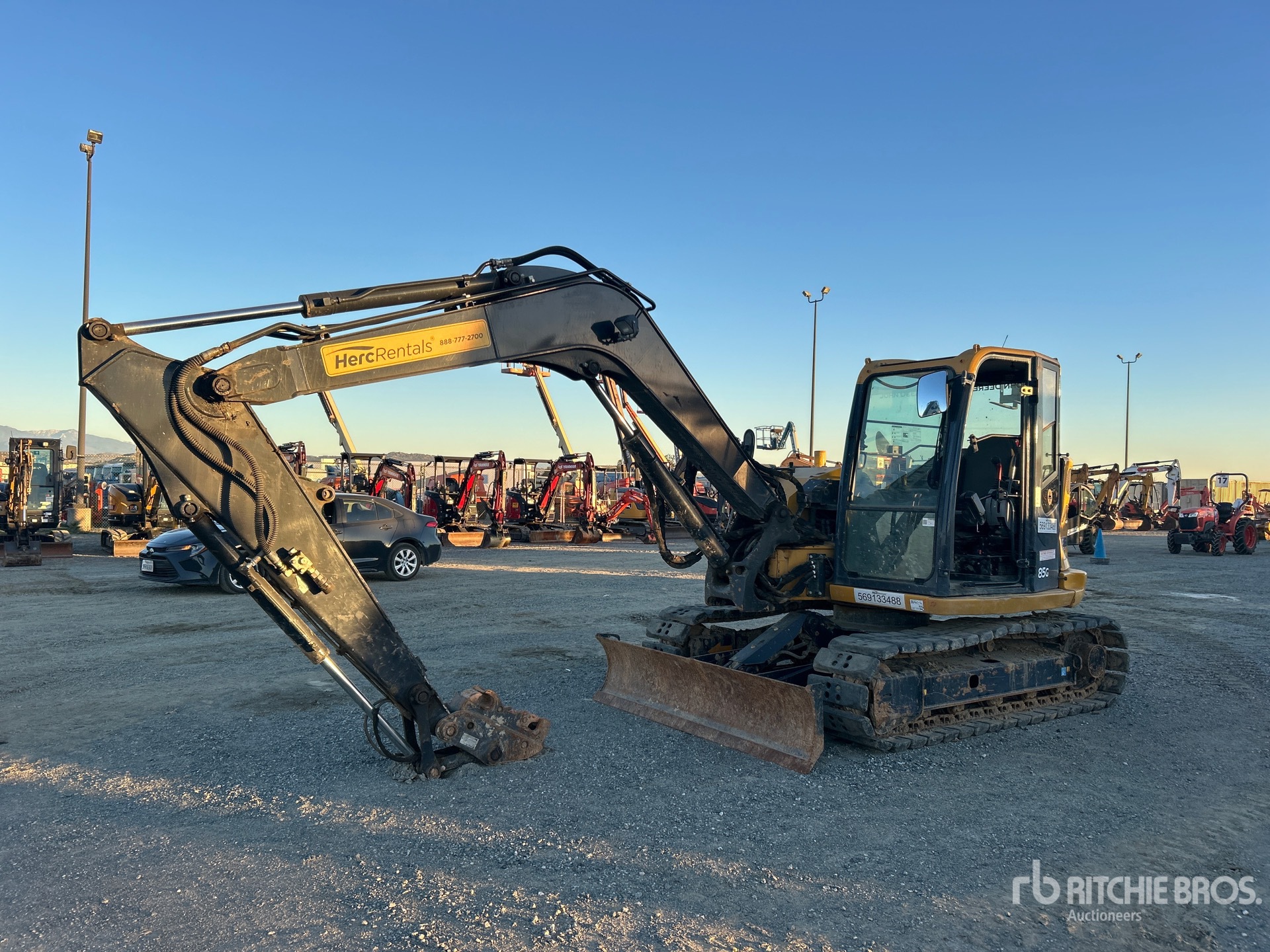 General Appearance with Picture, Left Front Corner