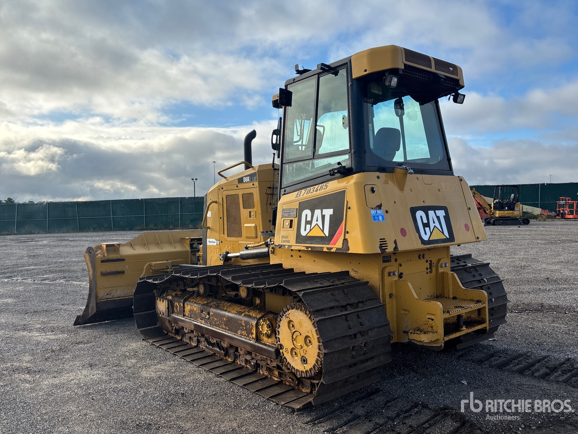 Aspect général with Image, coin arrière gauche