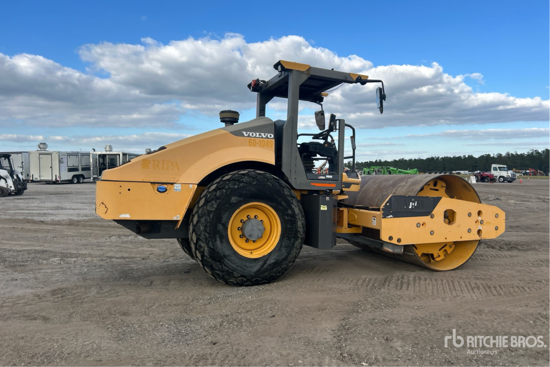 General Appearance with Imagen: esquina trasera derecha