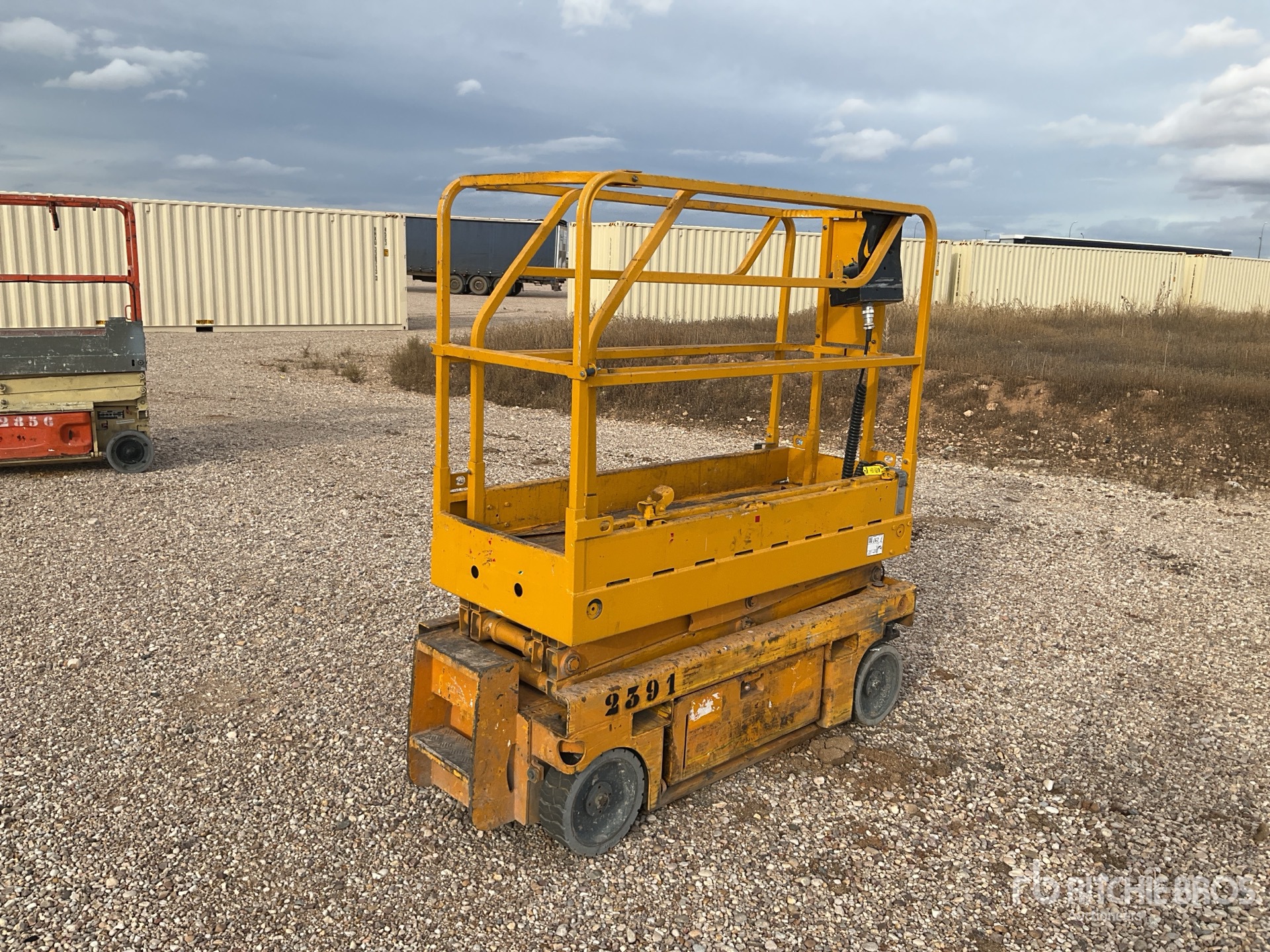 General Appearance with Picture, Left Front Corner