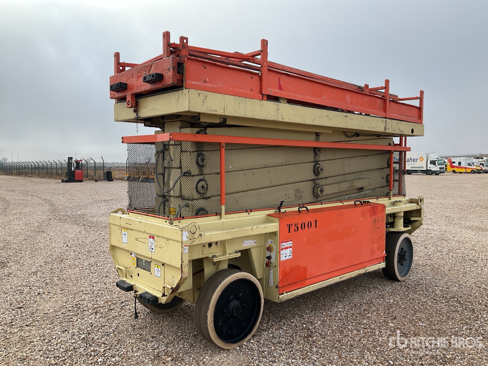 General Appearance with Foto, angolo anteriore sinistro