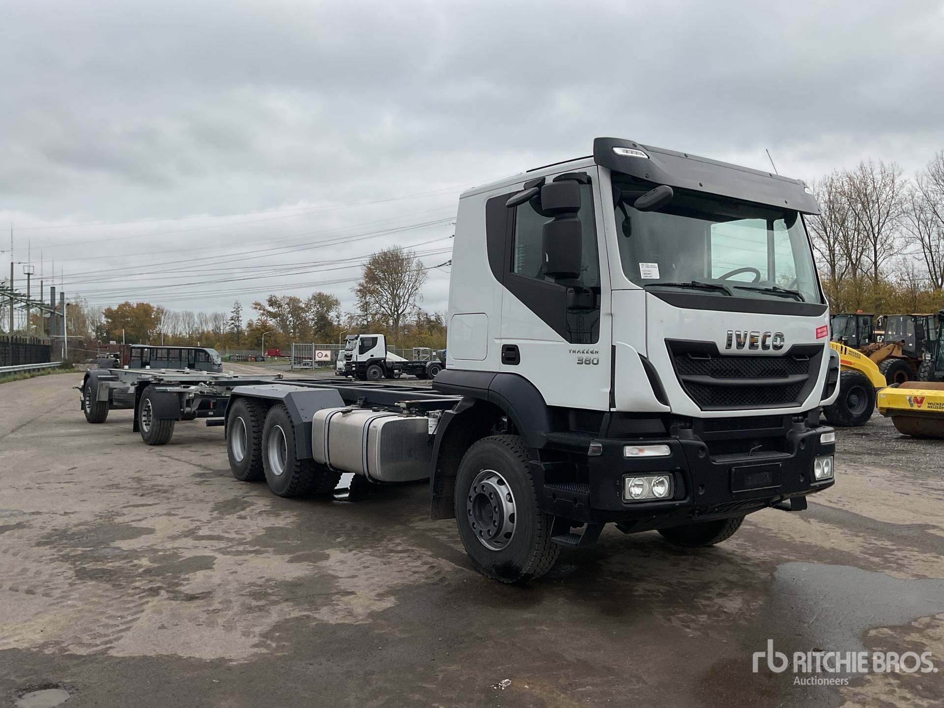 General Appearance with Bild, Ecke vorne rechts