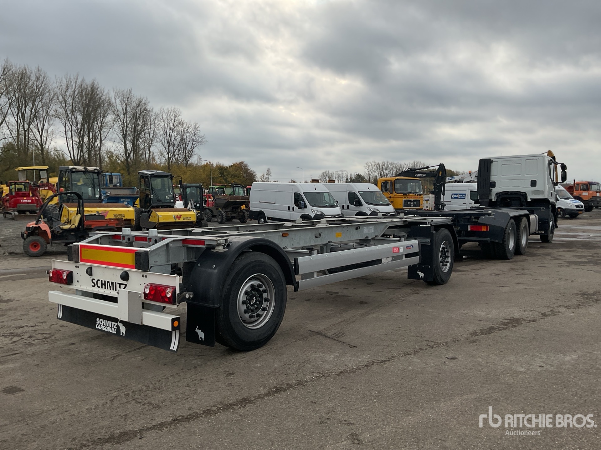 General Appearance with Bild, Ecke hinten rechts