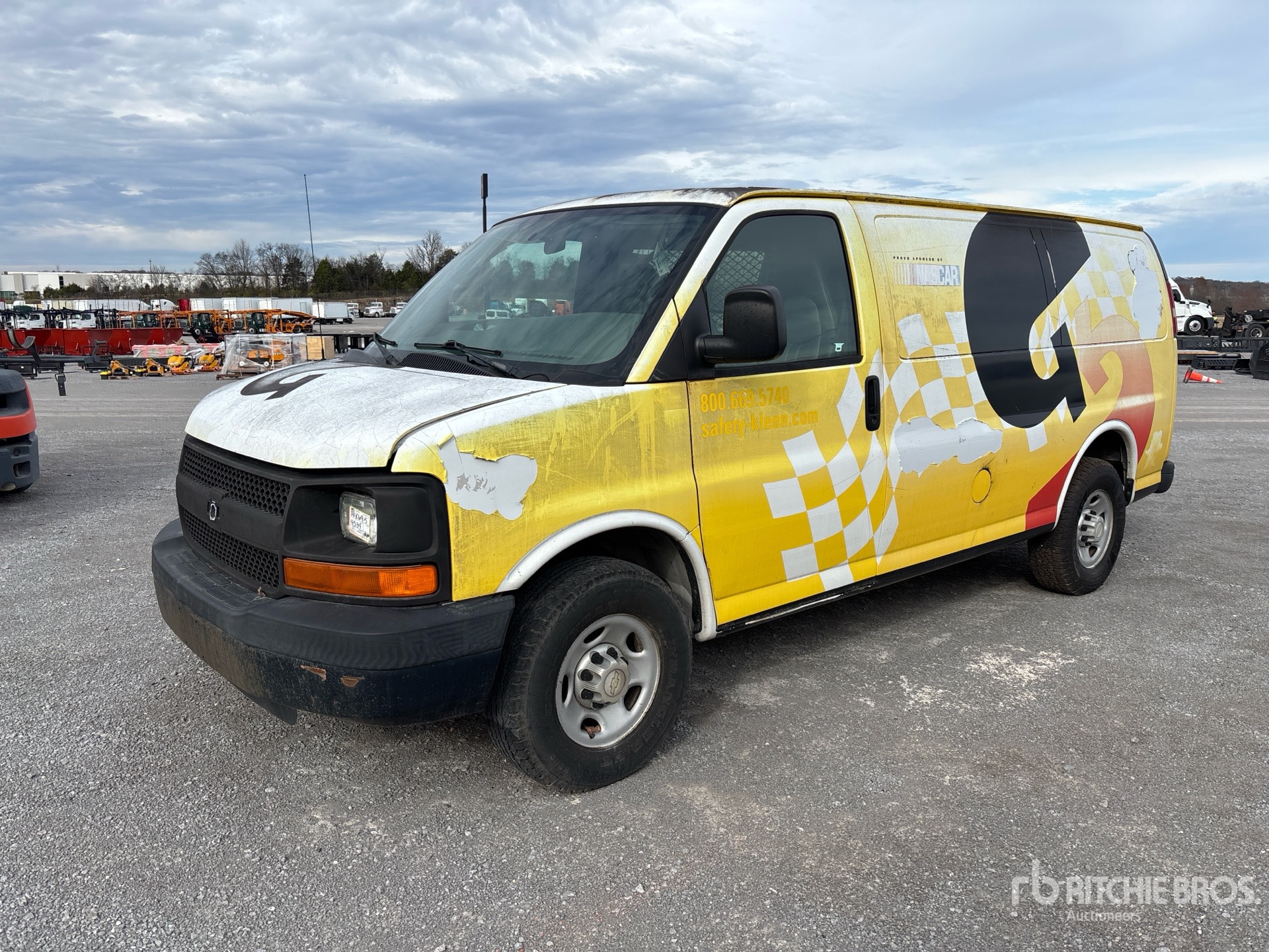 General Appearance with Picture, Left Front Corner