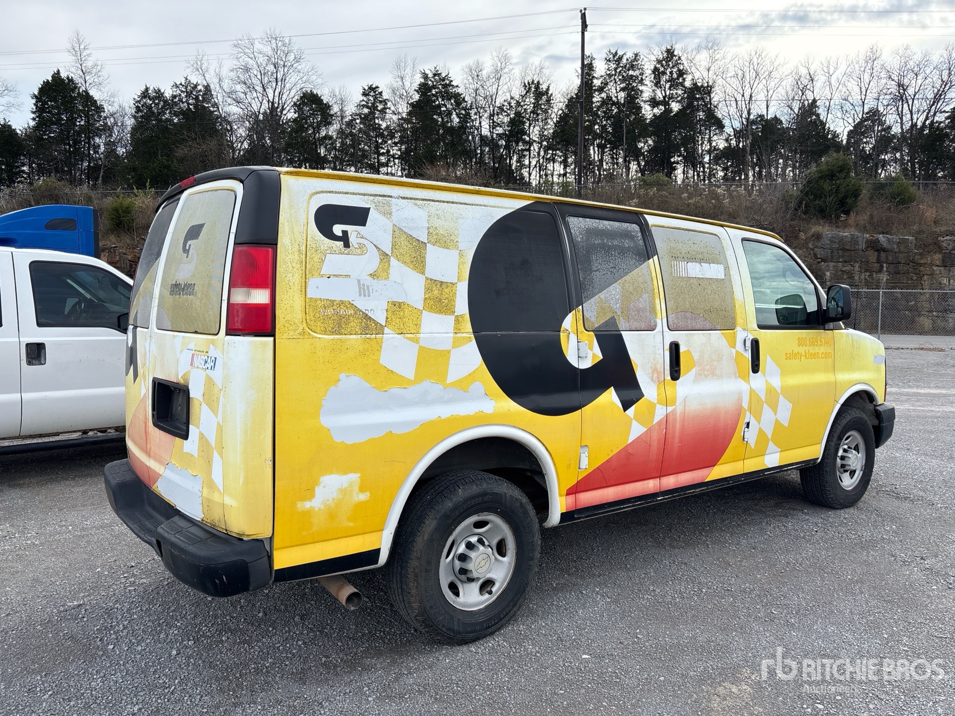 General Appearance with Picture, Right Rear Corner