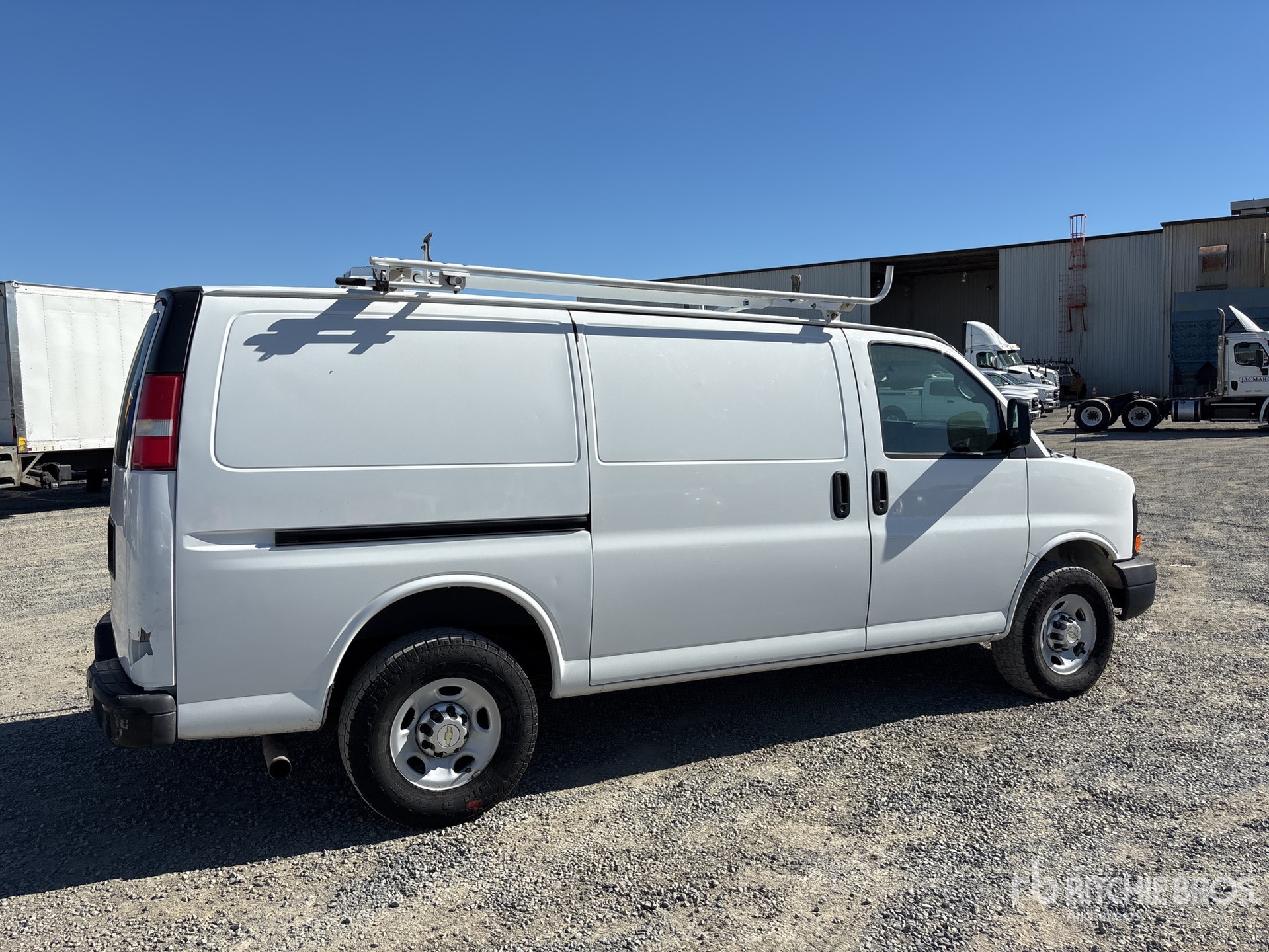 General Appearance with Picture, Right Rear Corner